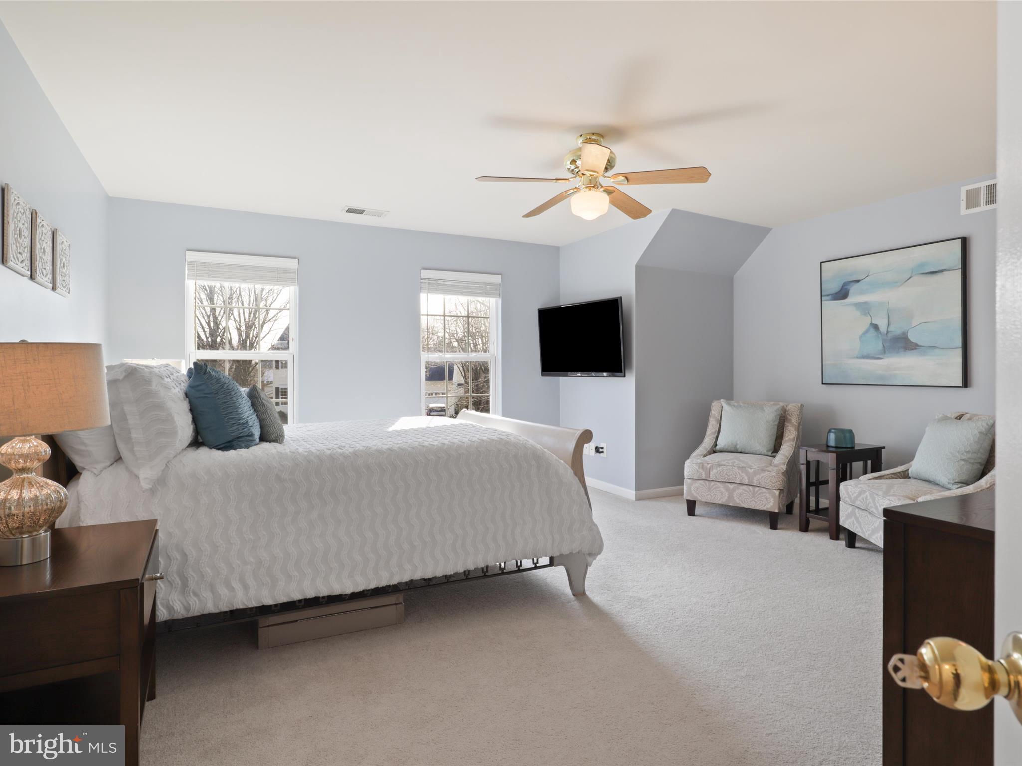 POTOMAC CROSSING - Residential