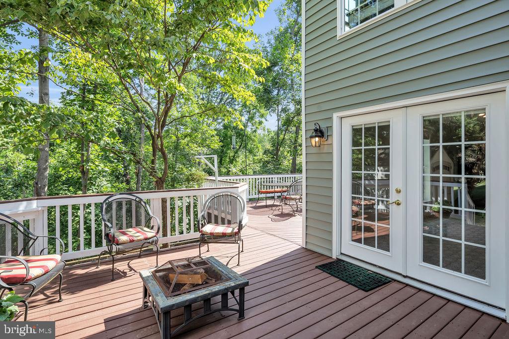 POTOMAC CROSSING - Residential