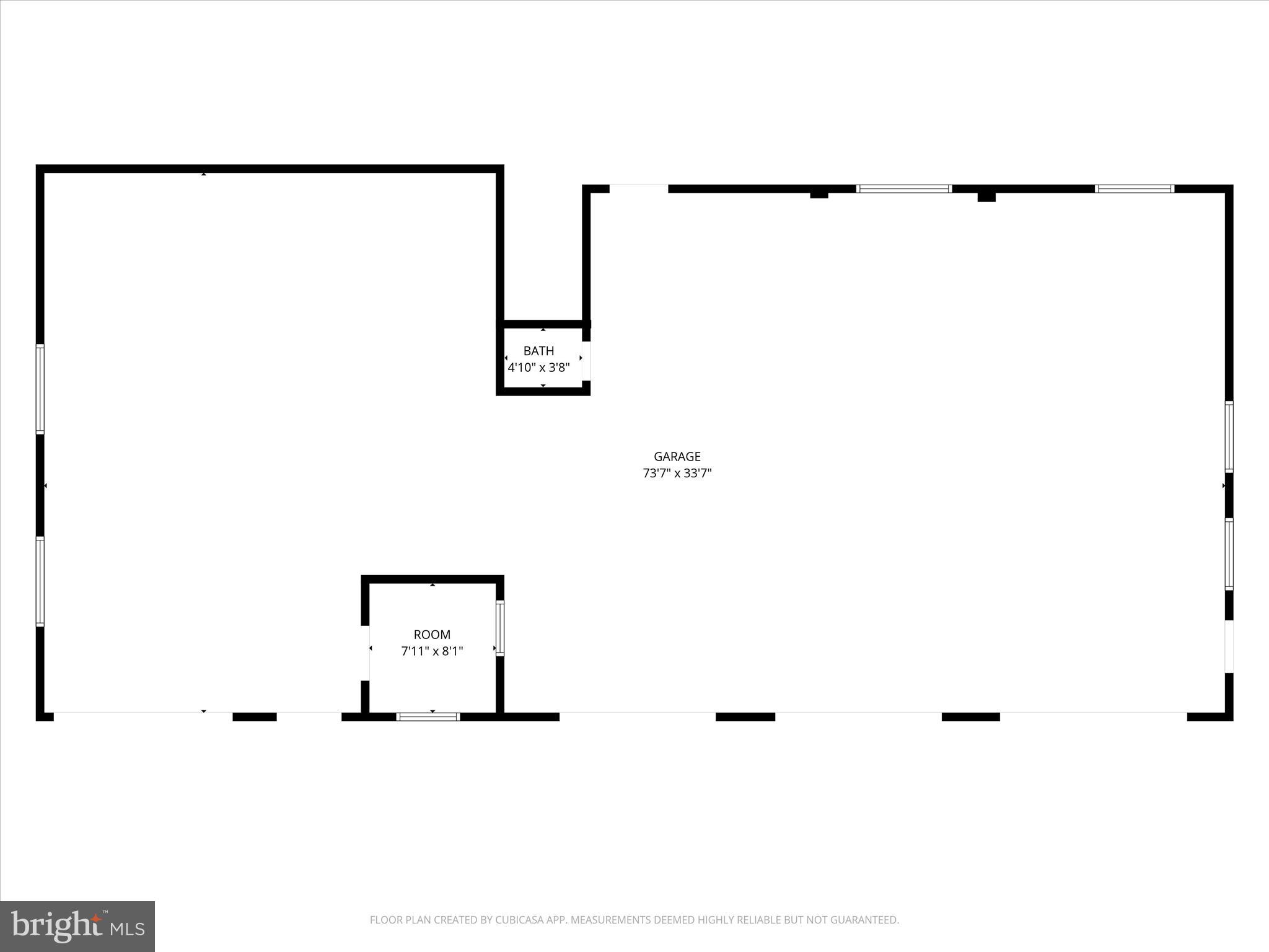 Main image without alt text