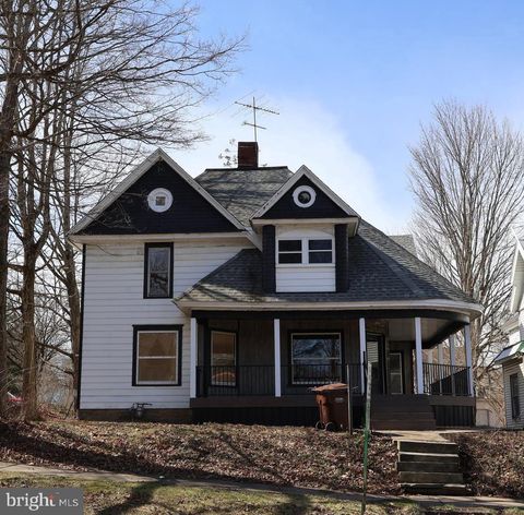 Homes For Sale - 506 S Main Street<br/> CAMBRIDGE SPRINGS, PA 16403