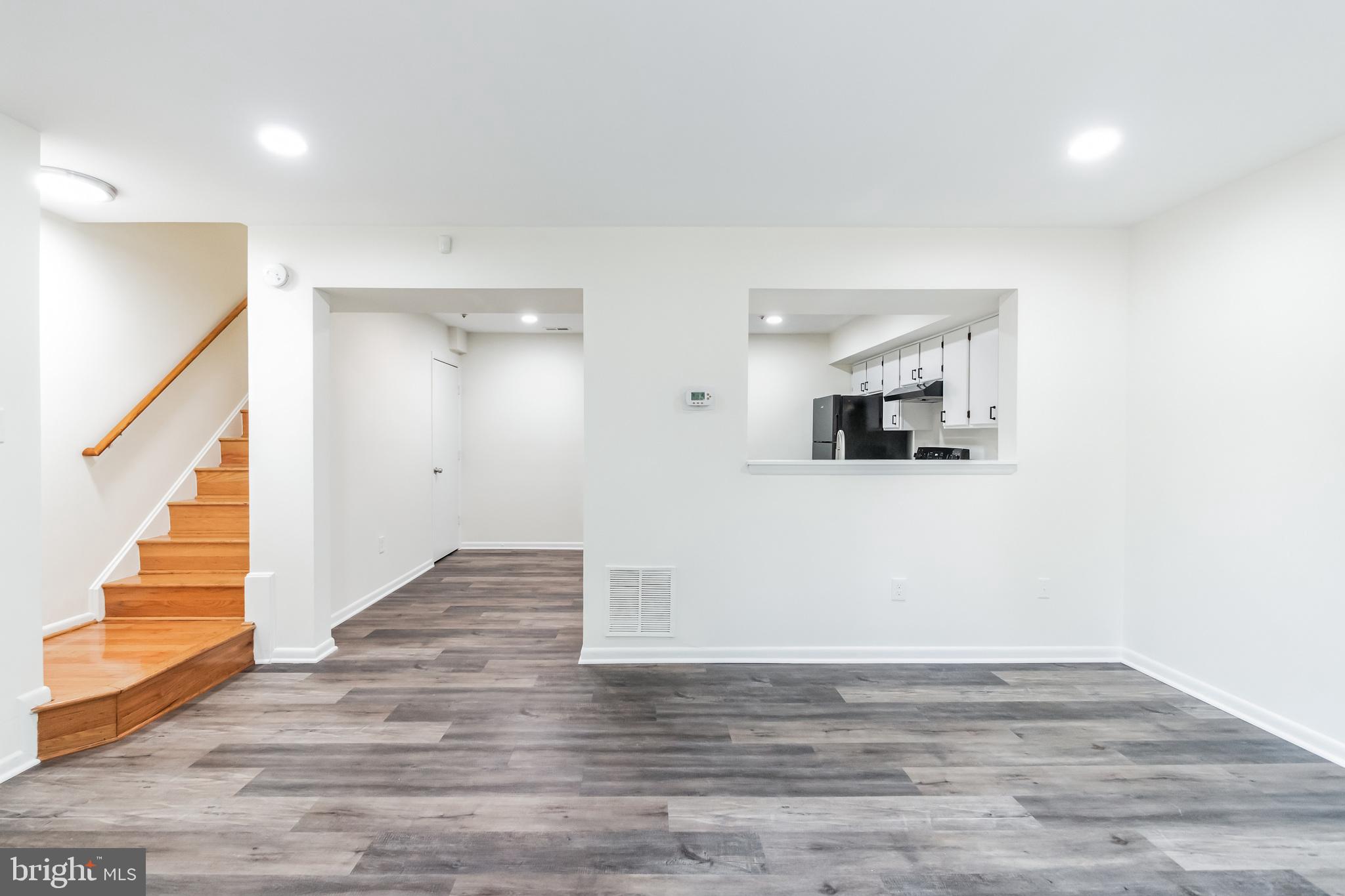 MONTGOMERY VILLAGE - Residential