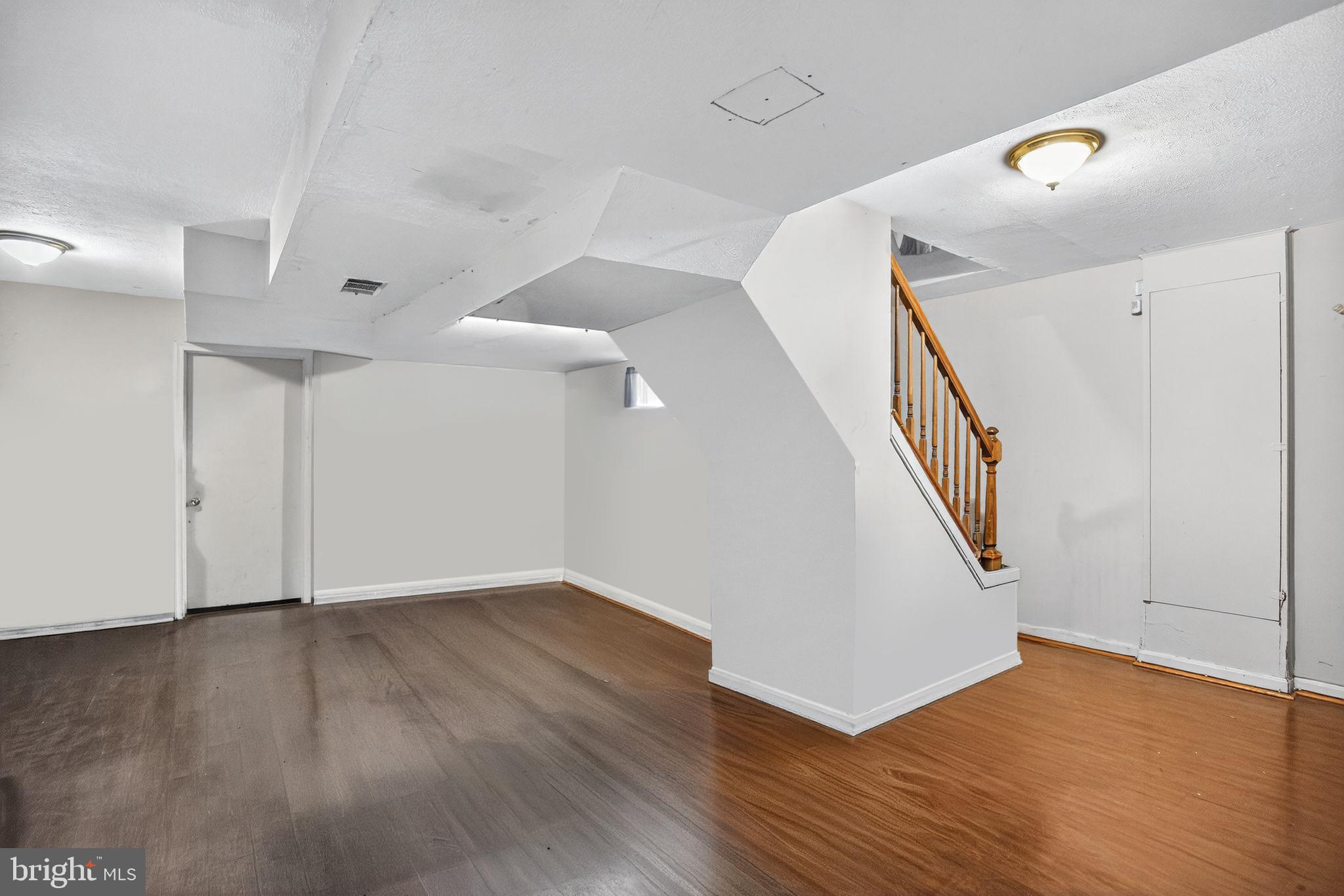 HARTFORD HILLS - Residential