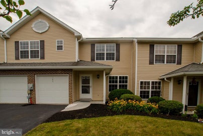 107 PEREGRINE LANE HUMMELSTOWN PA 17036