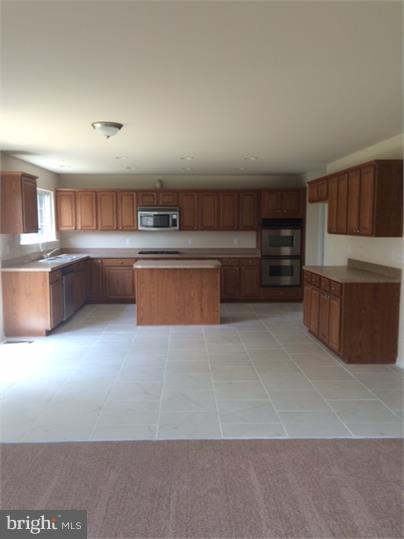 MAPLE GROVE - Residential Lease