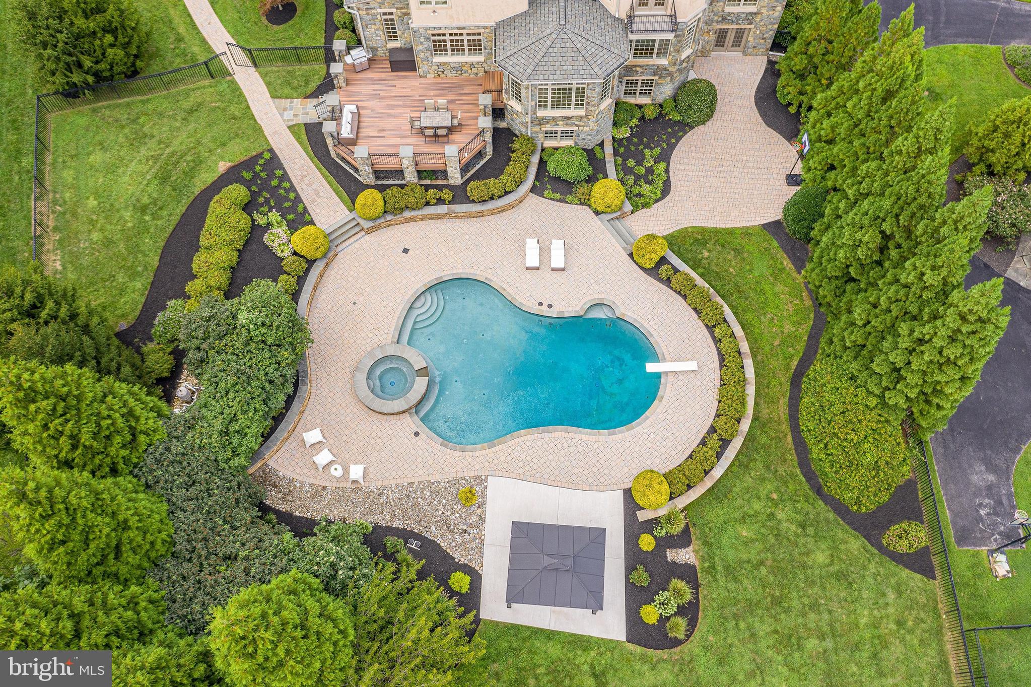 FOX MEADOW - Residential