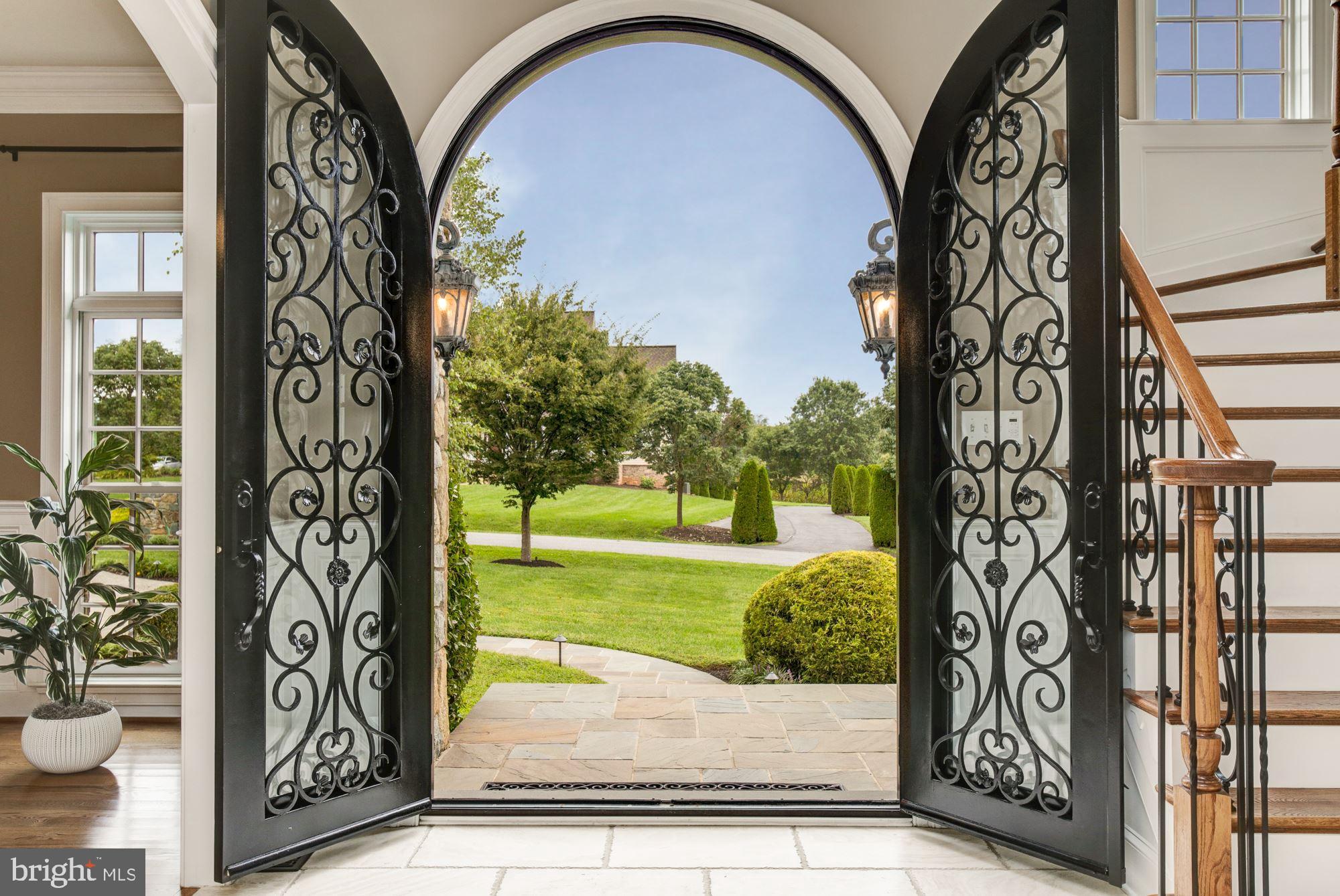 FOX MEADOW - Residential