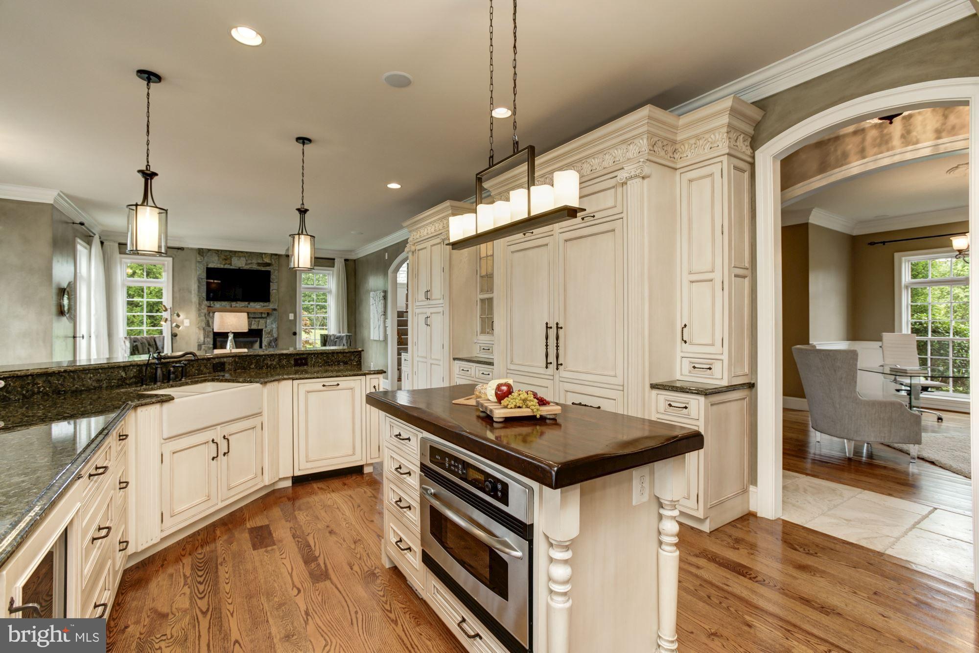 FOX MEADOW - Residential