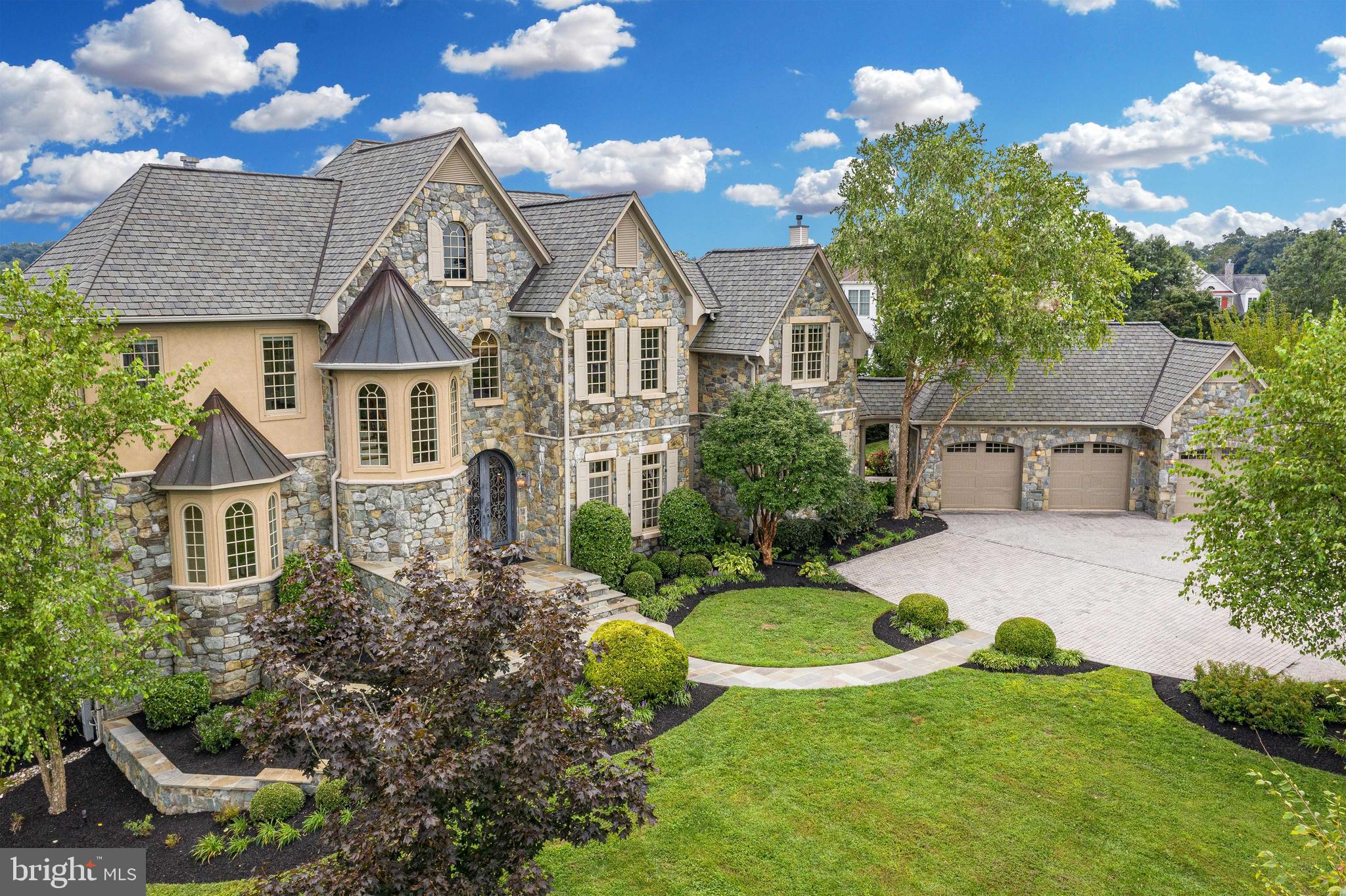 FOX MEADOW - Residential