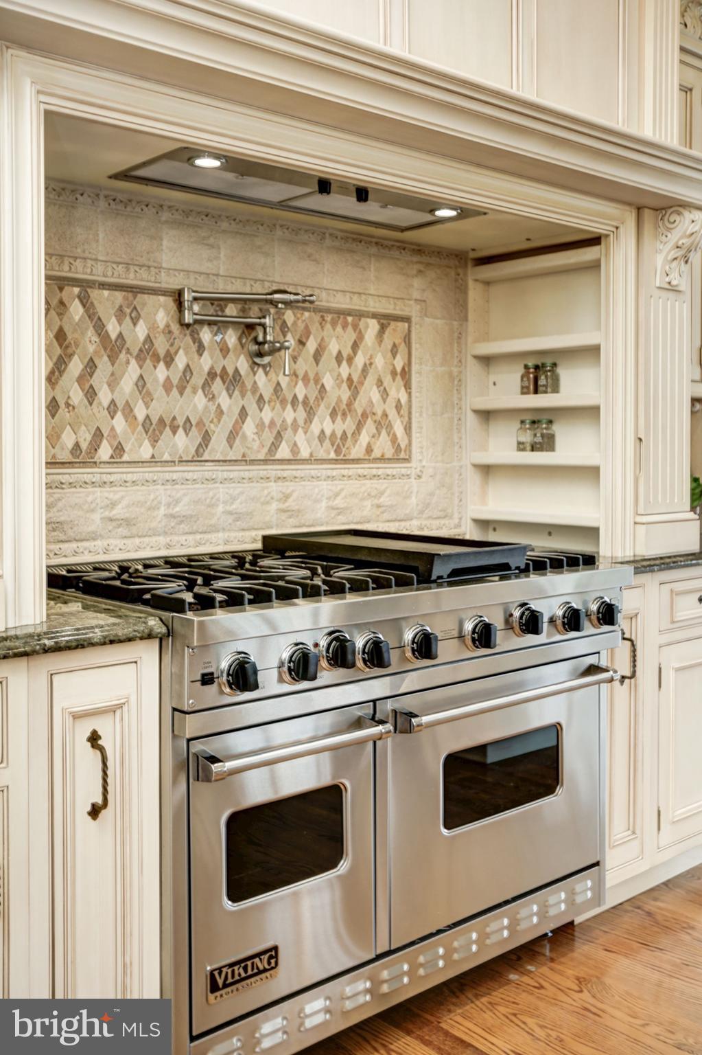 FOX MEADOW - Residential