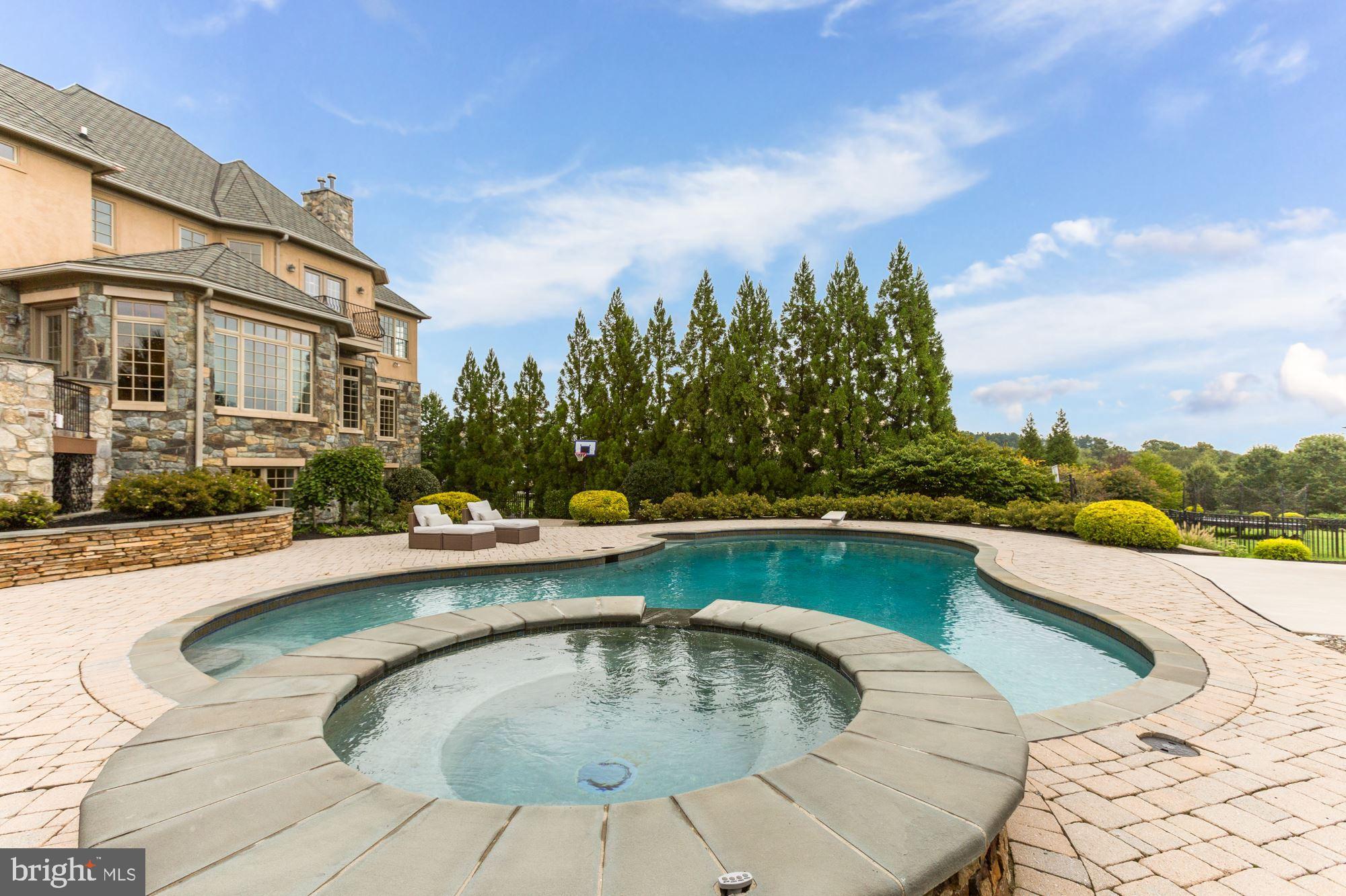 FOX MEADOW - Residential