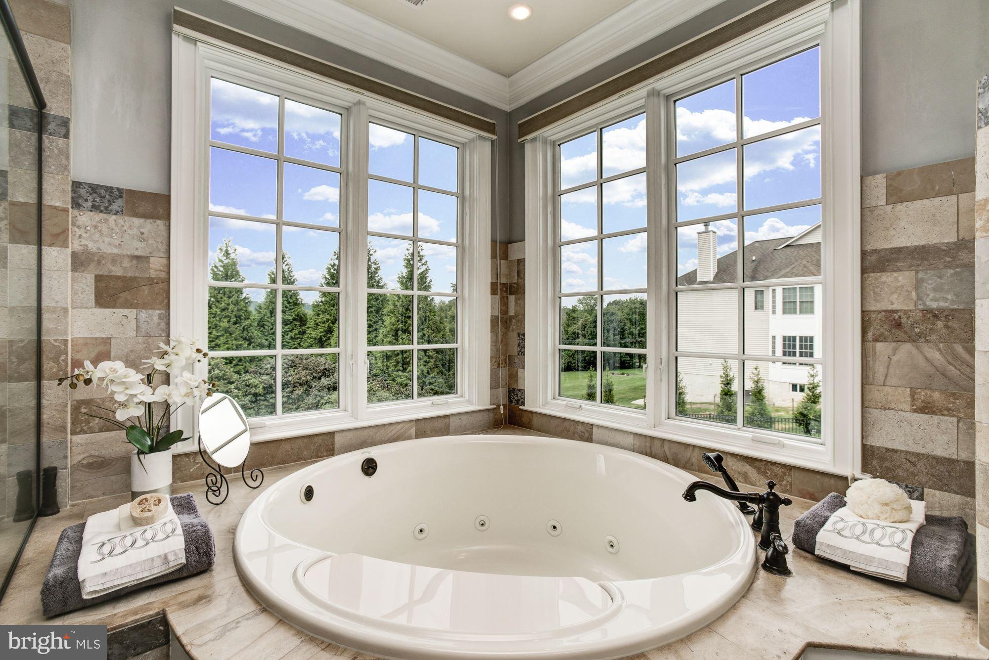 FOX MEADOW - Residential