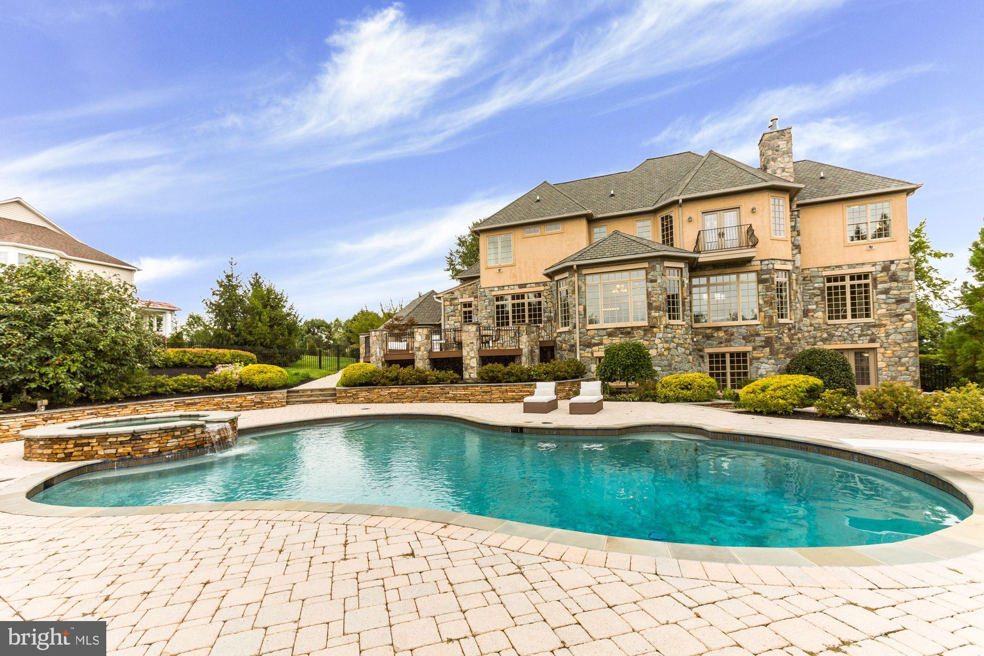 FOX MEADOW - Residential