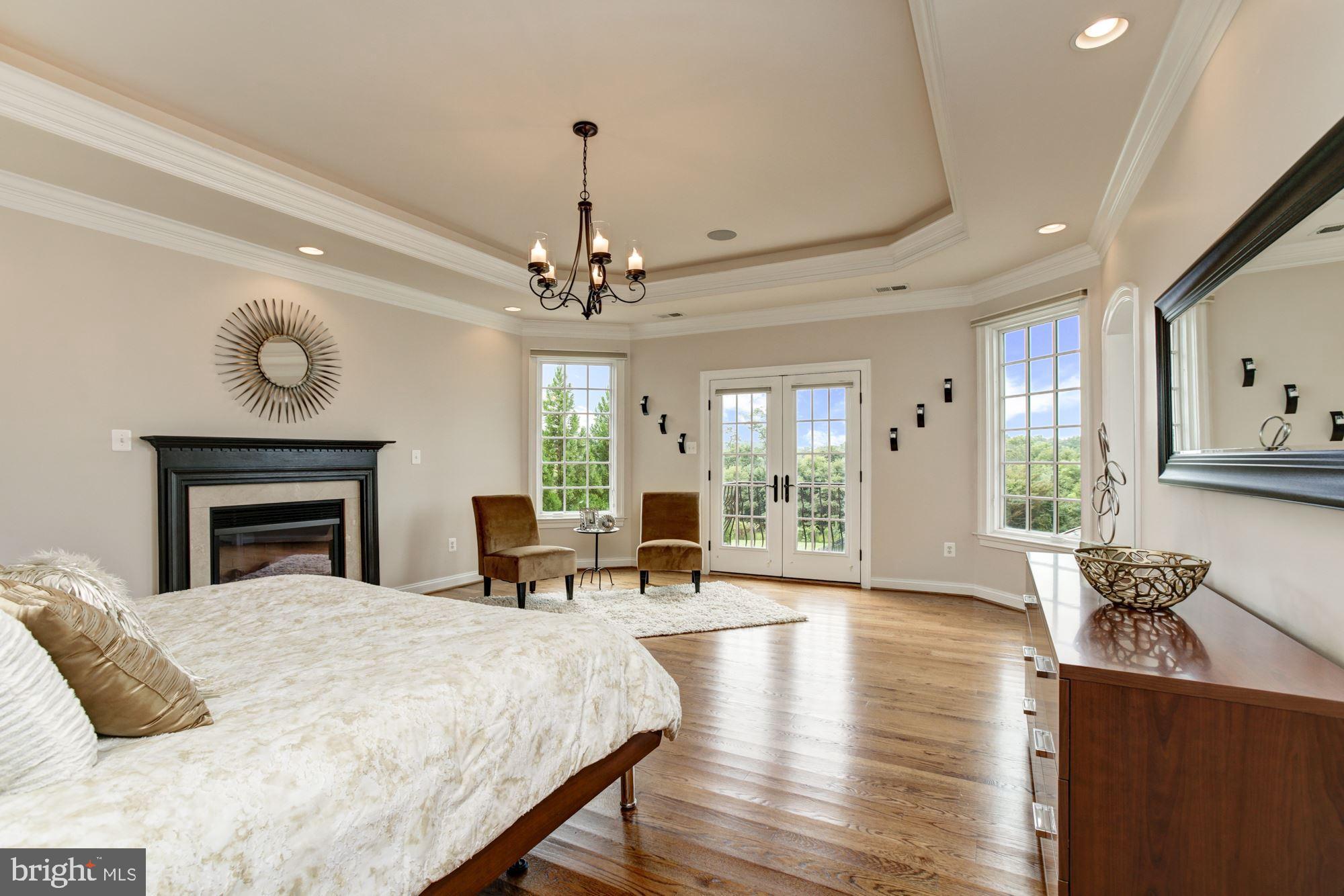 FOX MEADOW - Residential