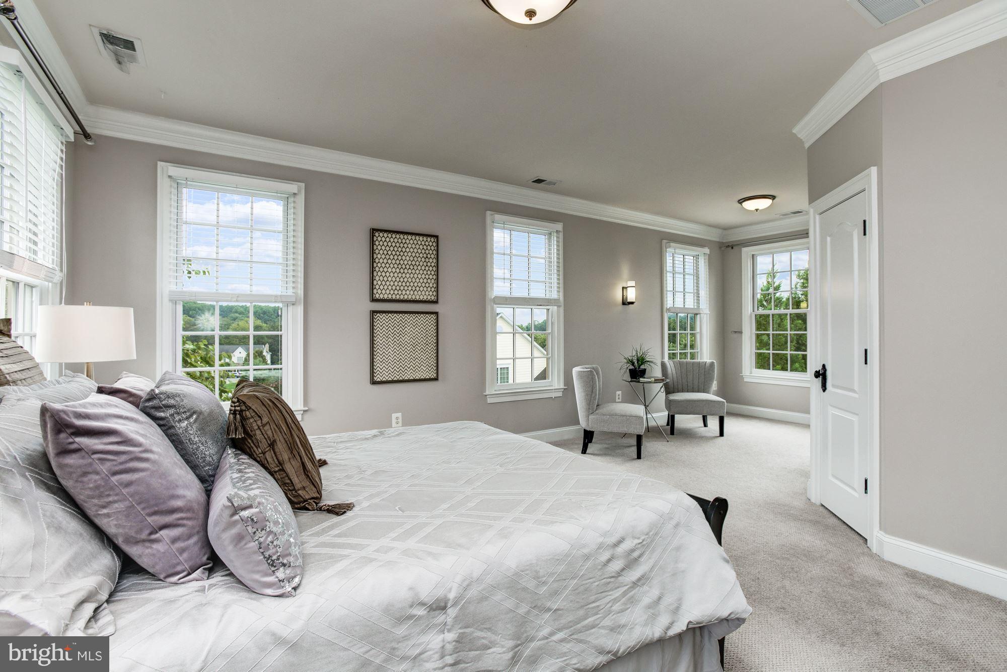 FOX MEADOW - Residential