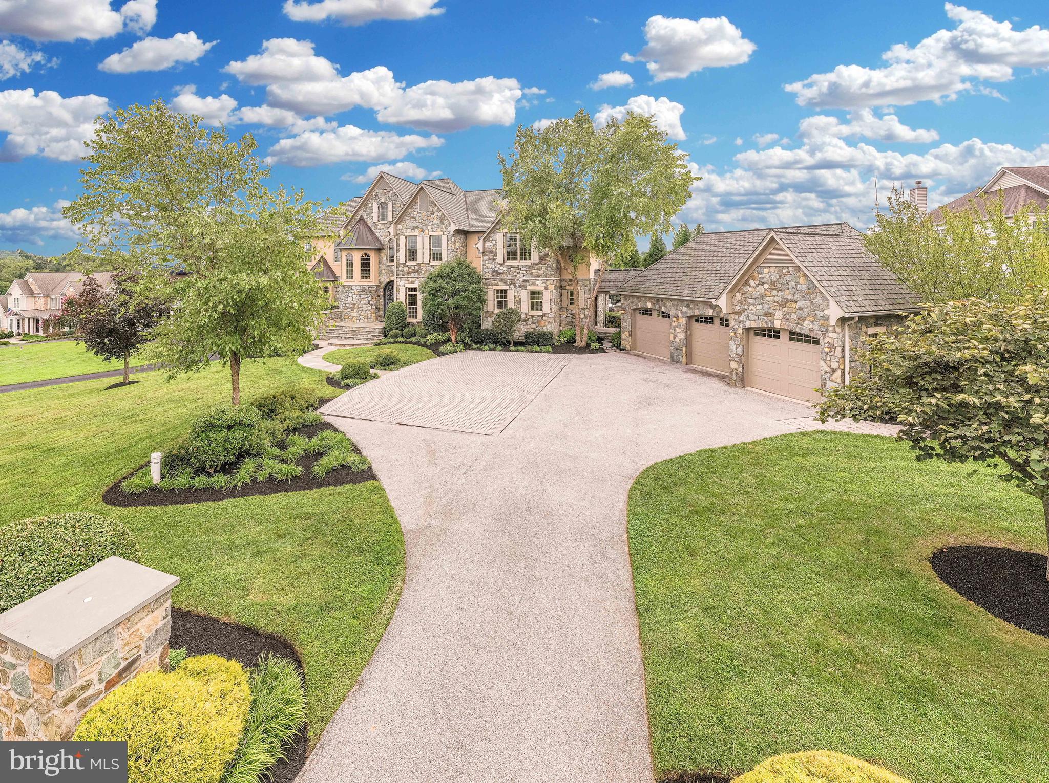 FOX MEADOW - Residential