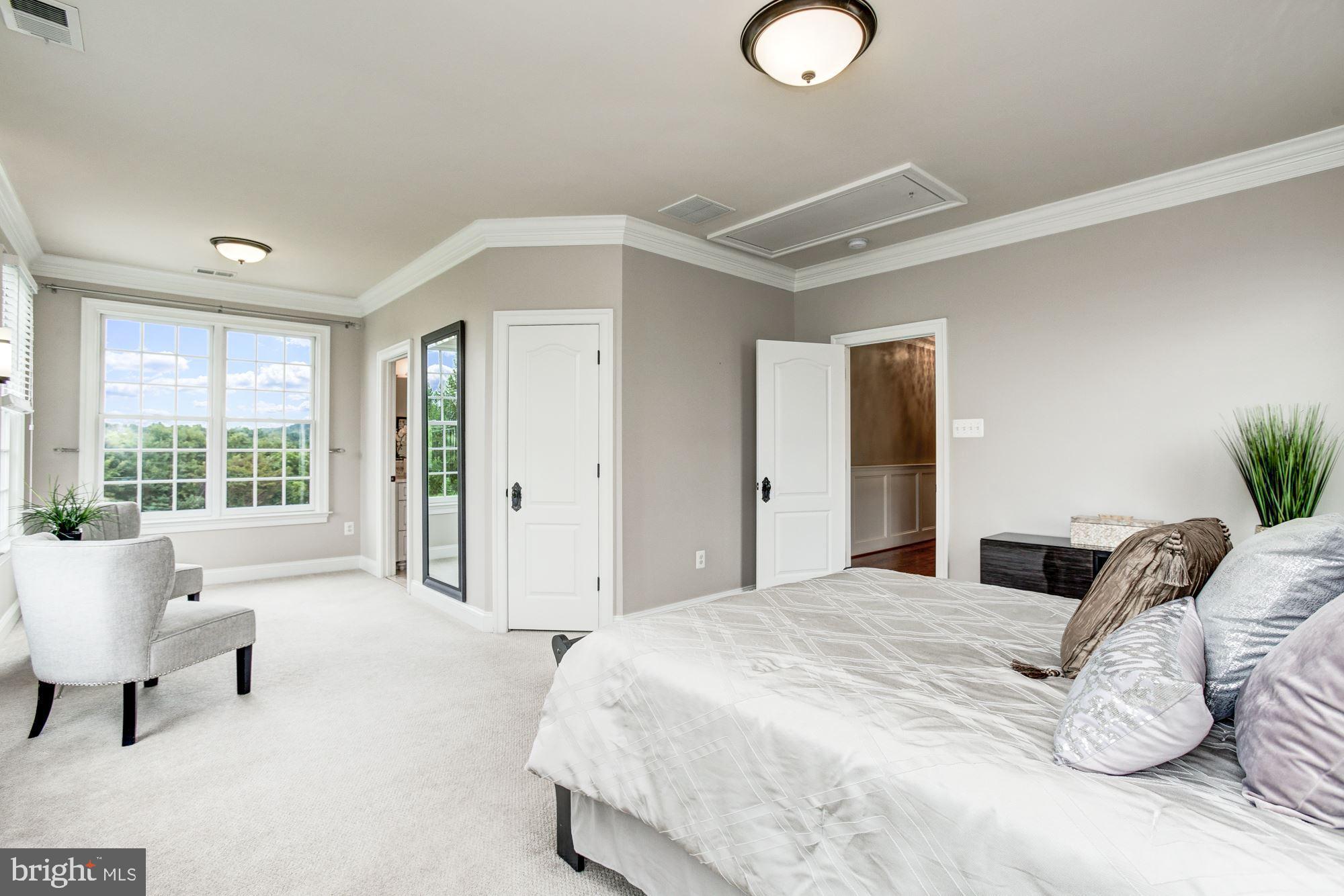 FOX MEADOW - Residential