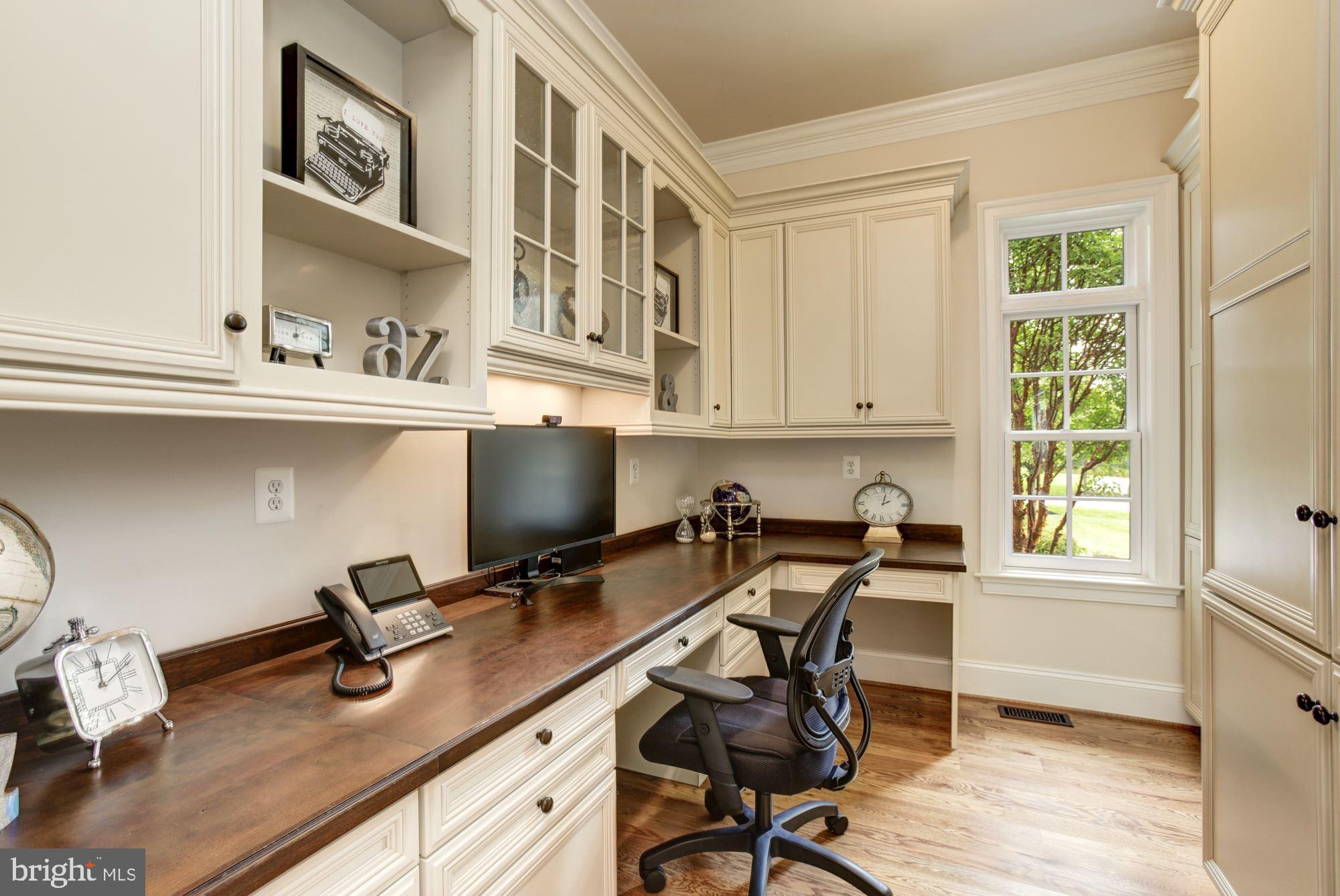 FOX MEADOW - Residential