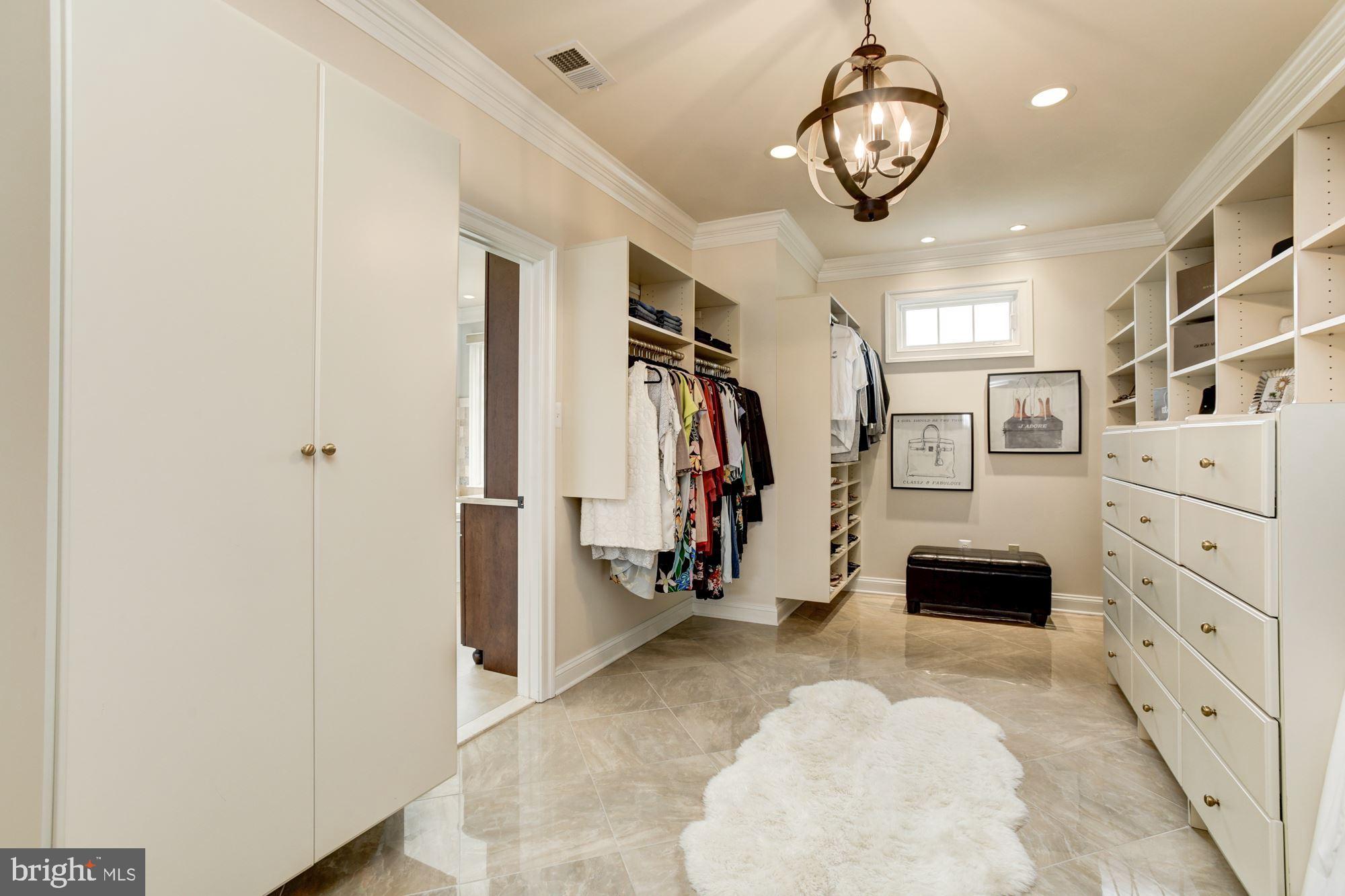 FOX MEADOW - Residential