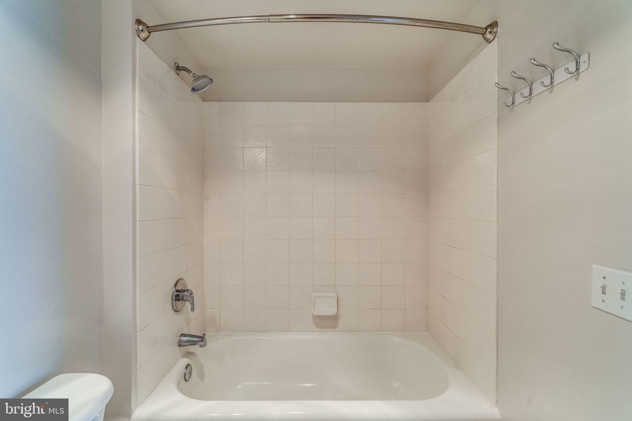 BALLSTON 880 - Residential