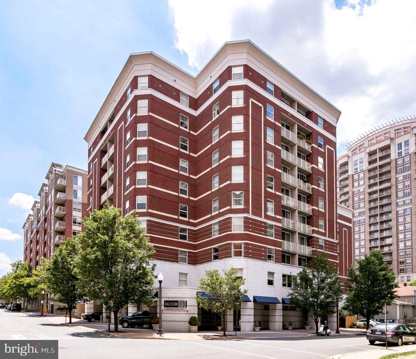 BALLSTON 880 - Residential