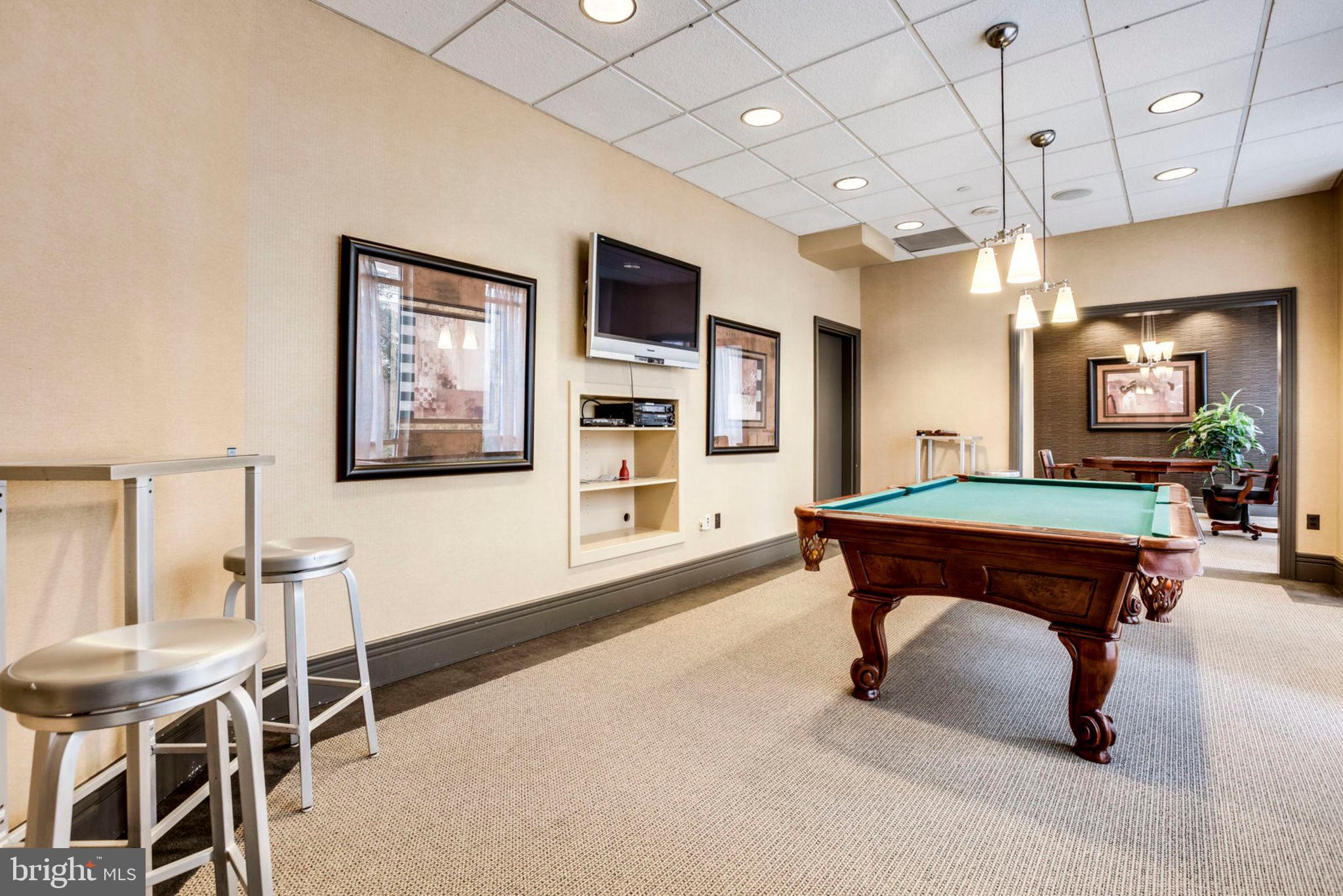 BALLSTON 880 - Residential