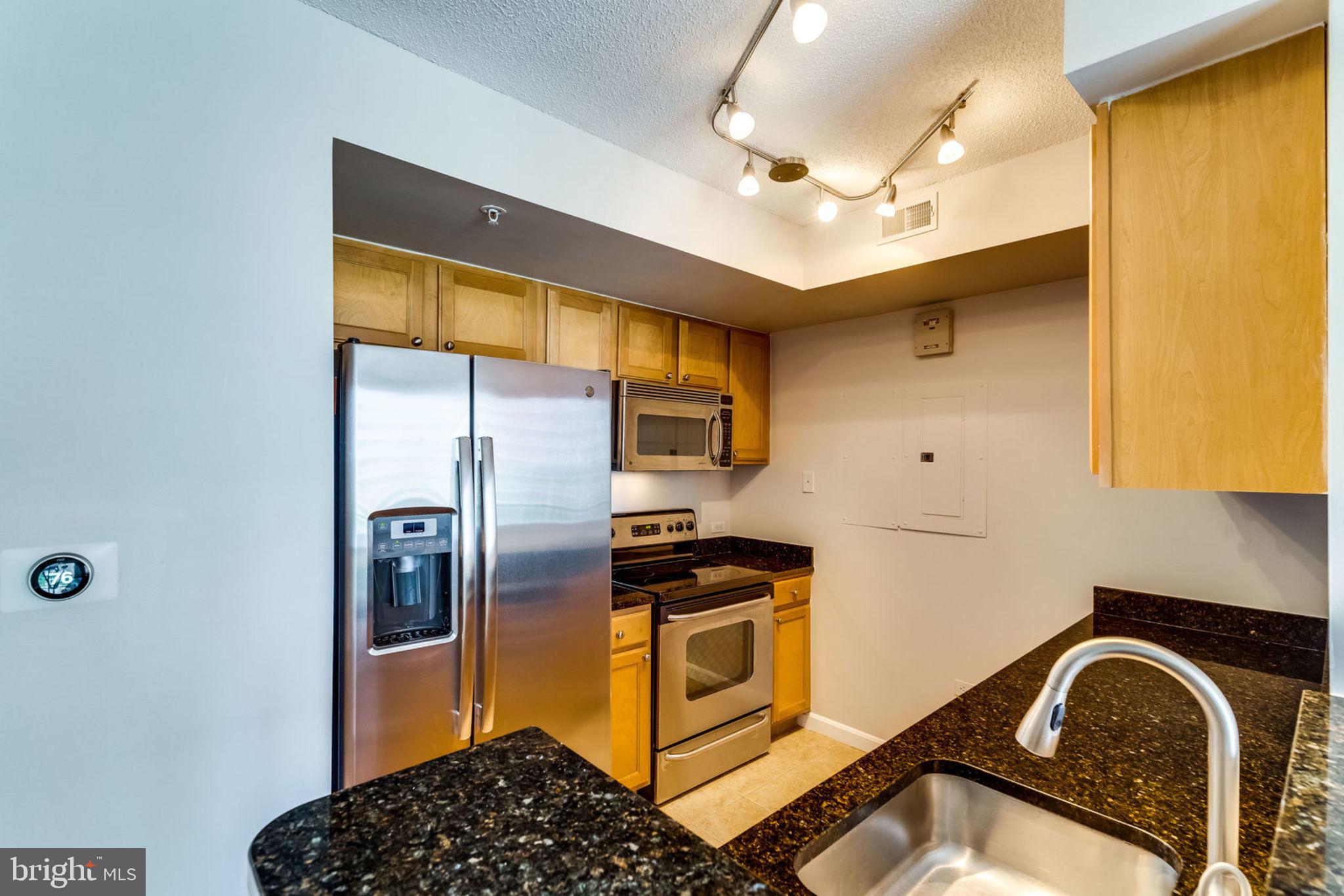 BALLSTON 880 - Residential