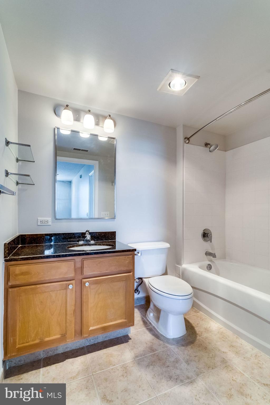 BALLSTON 880 - Residential