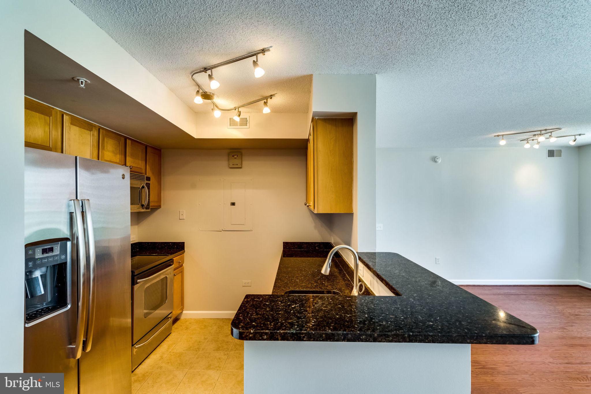 BALLSTON 880 - Residential