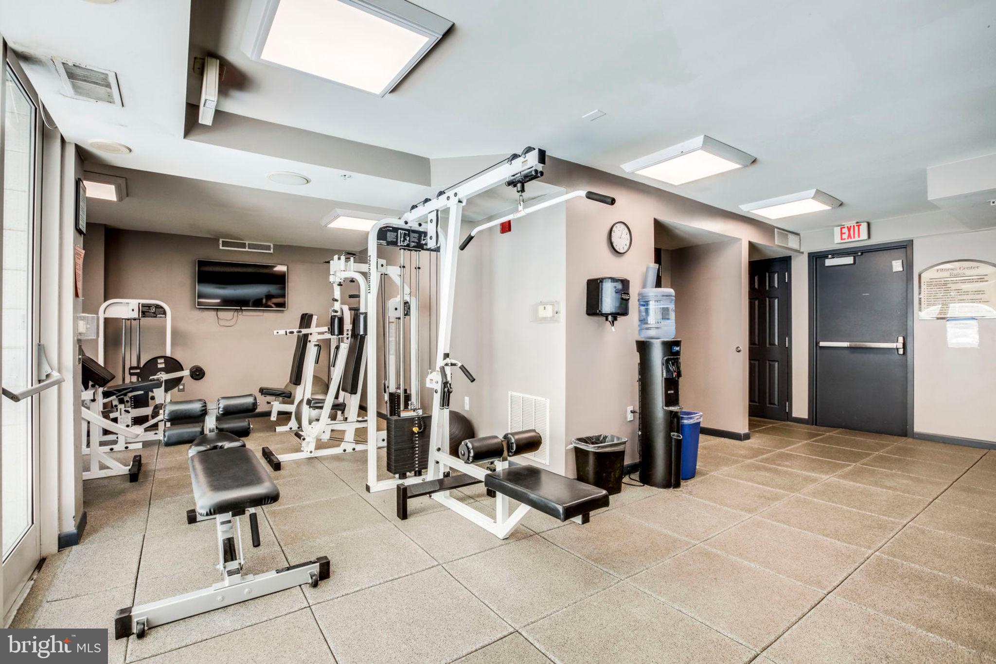 BALLSTON 880 - Residential