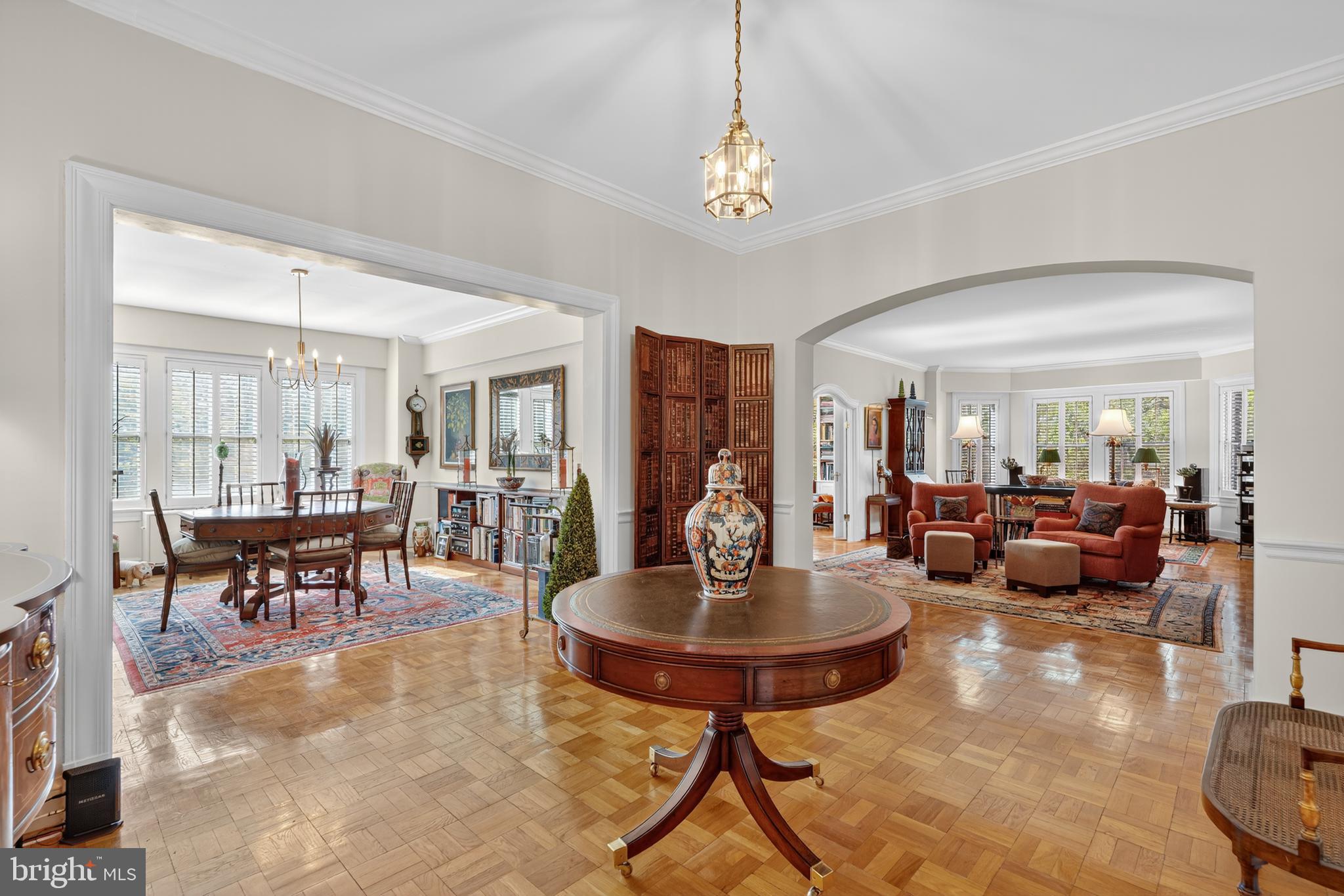 4000 CATHEDRAL AVENUE NW 017B