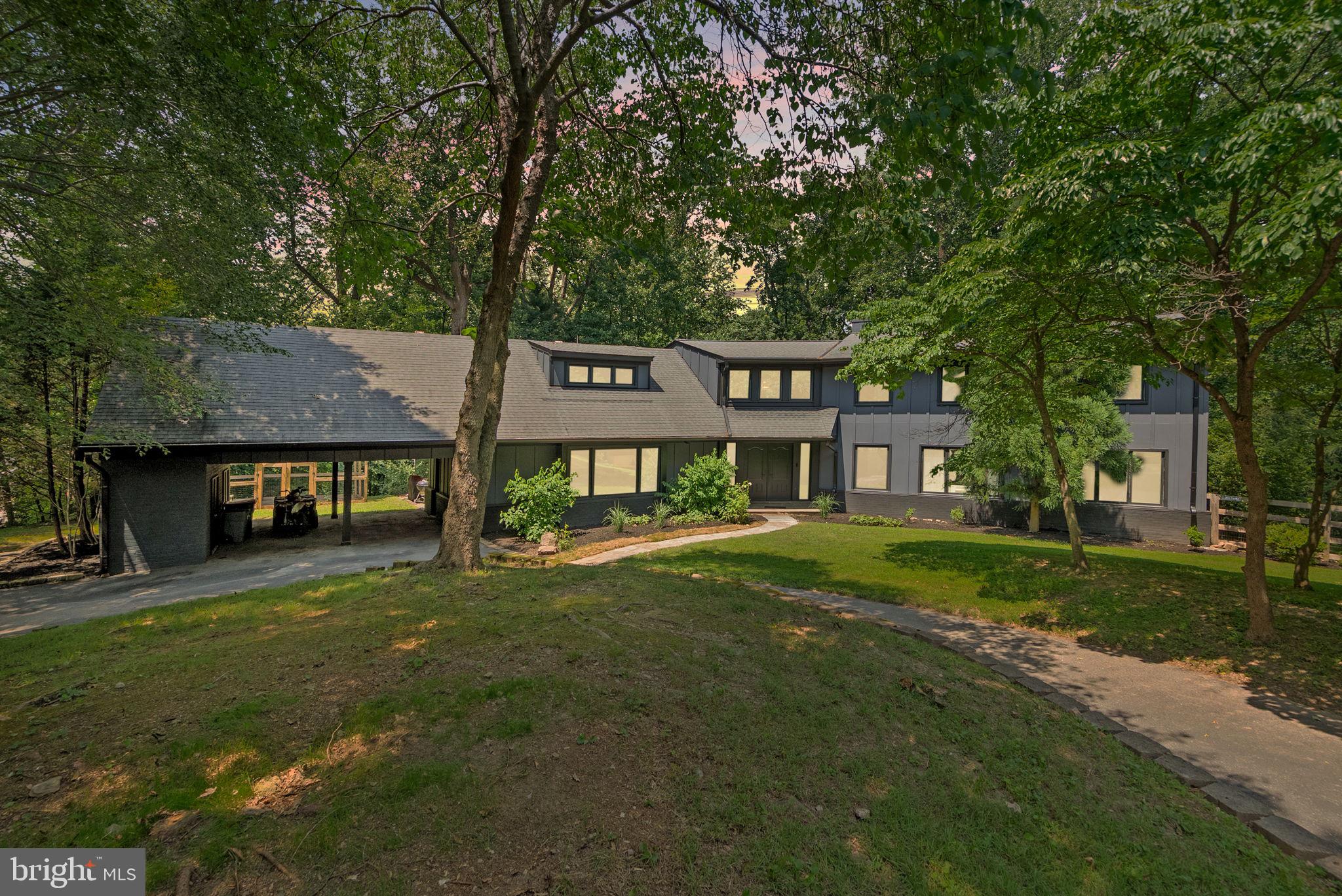 POTOMAC MANOR - Residential