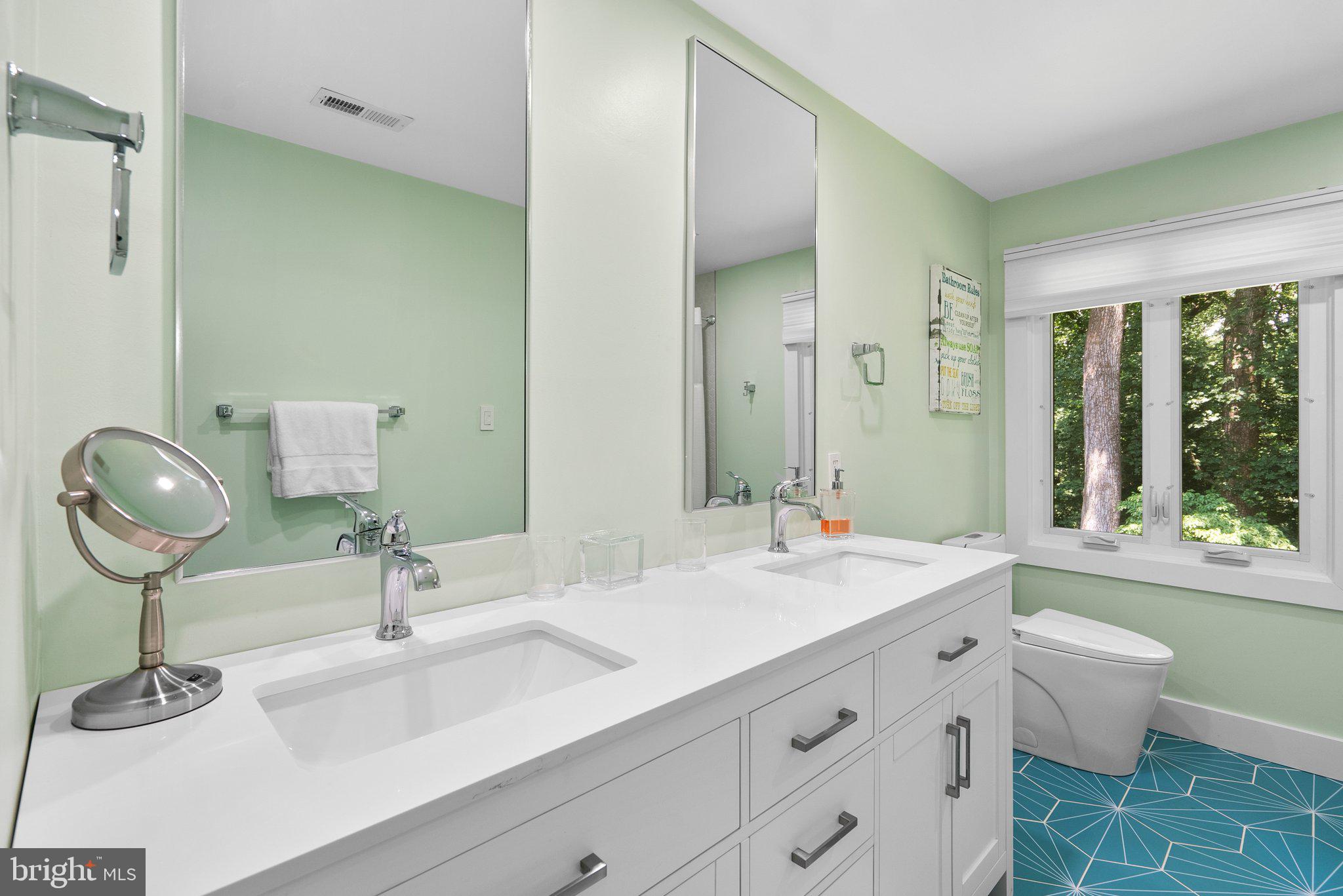 POTOMAC MANOR - Residential