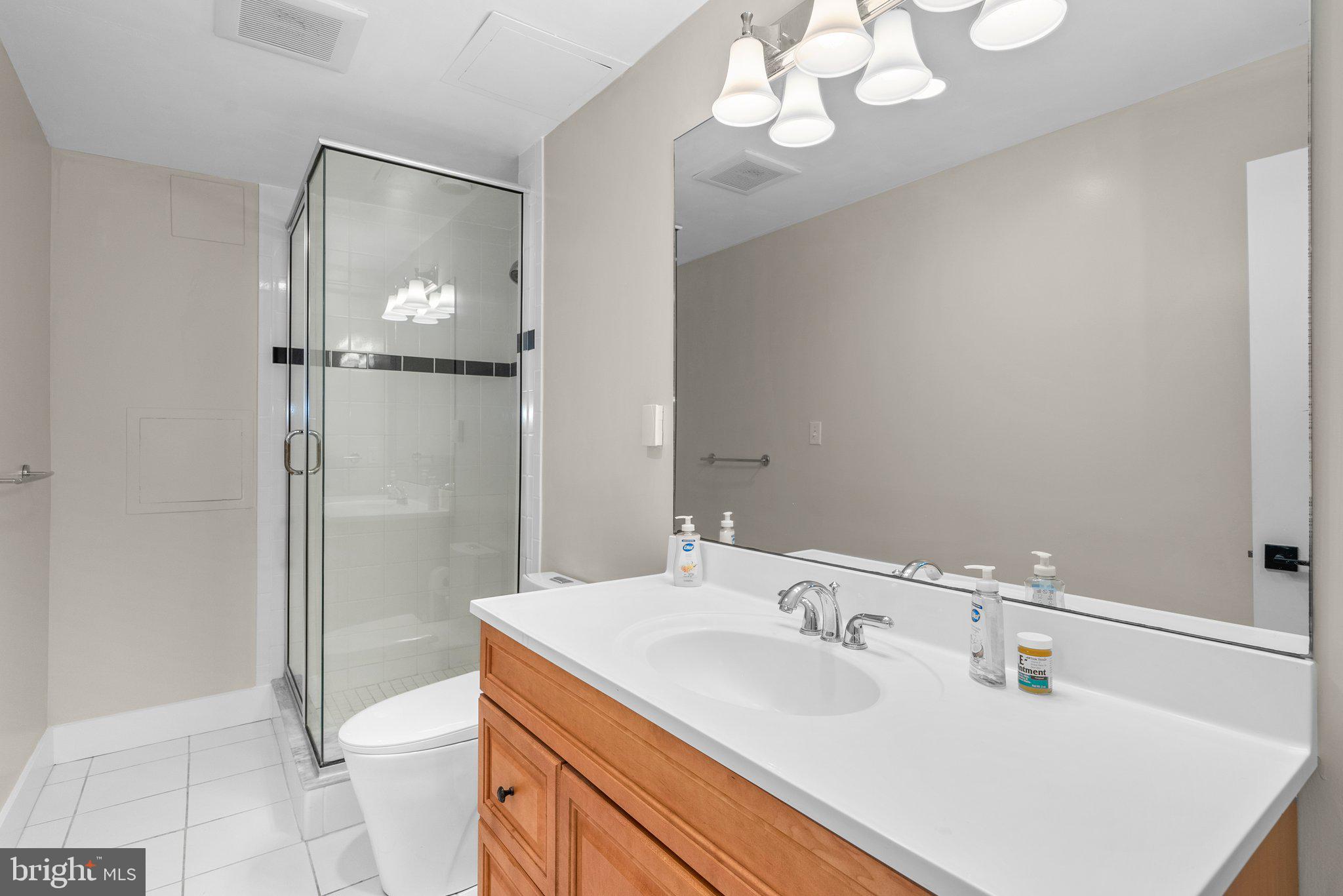 POTOMAC MANOR - Residential