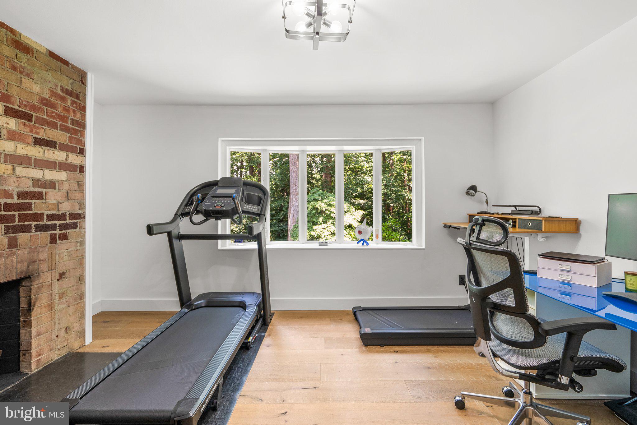 POTOMAC MANOR - Residential