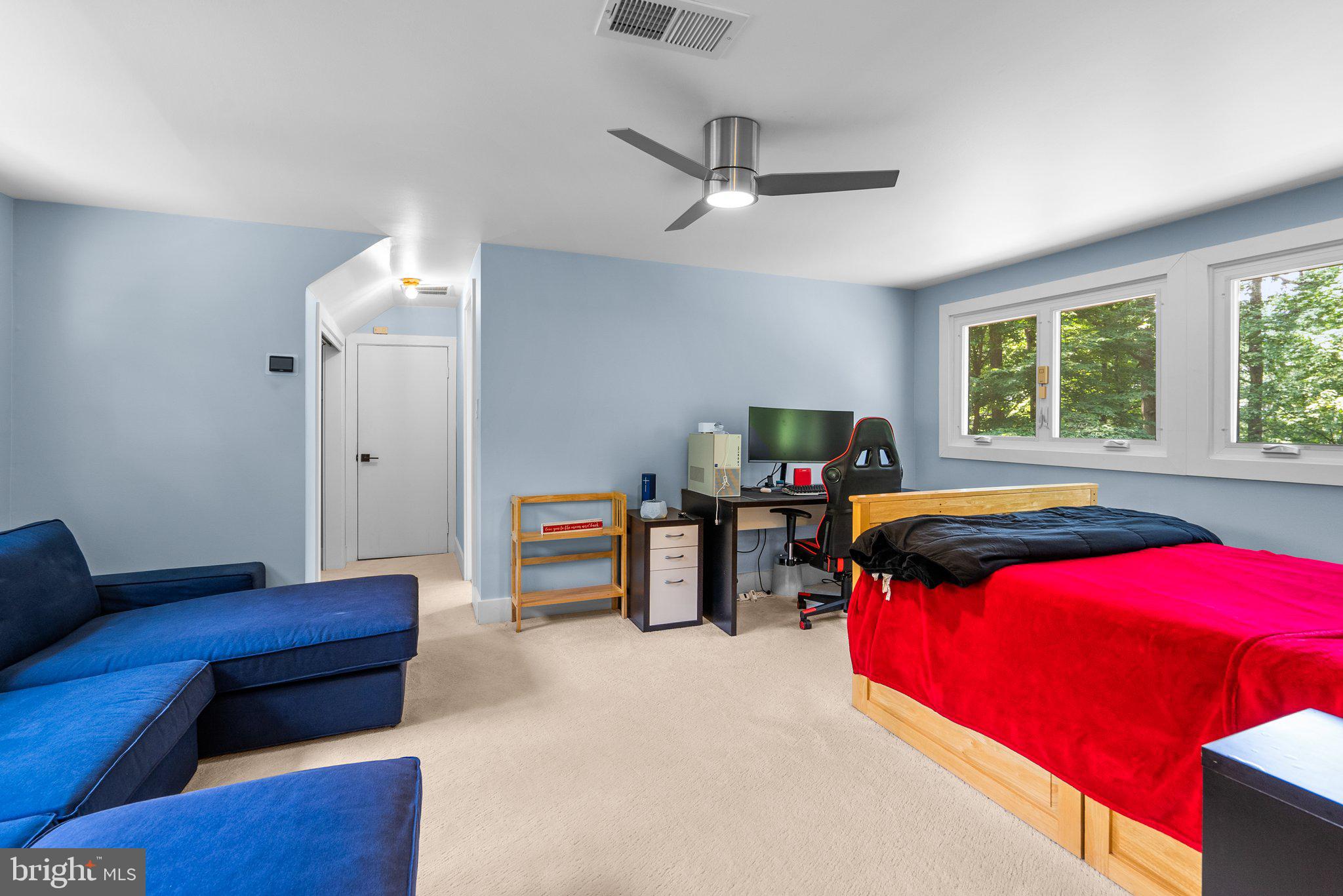 POTOMAC MANOR - Residential