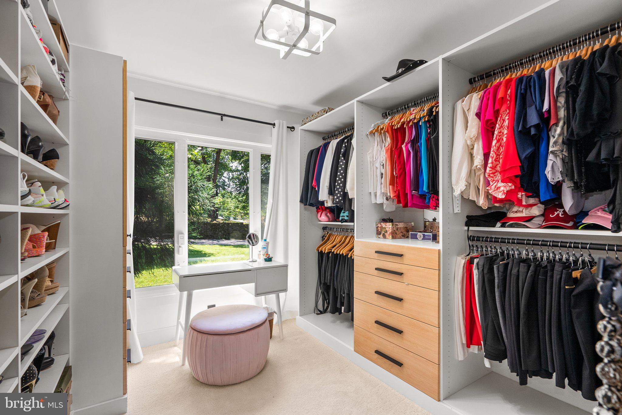 POTOMAC MANOR - Residential