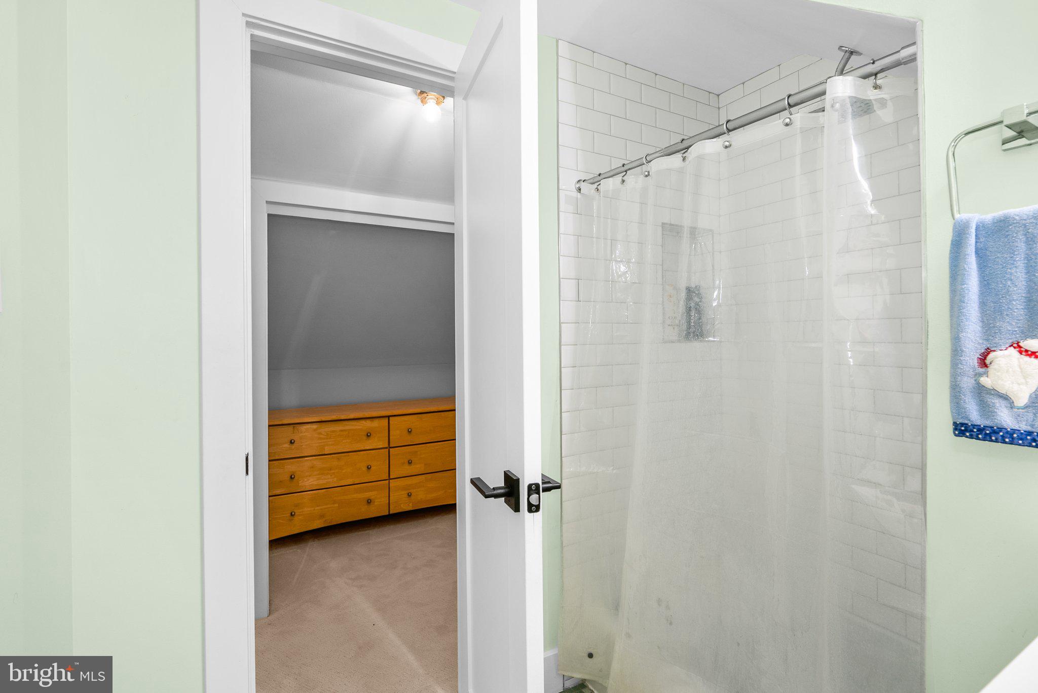 POTOMAC MANOR - Residential