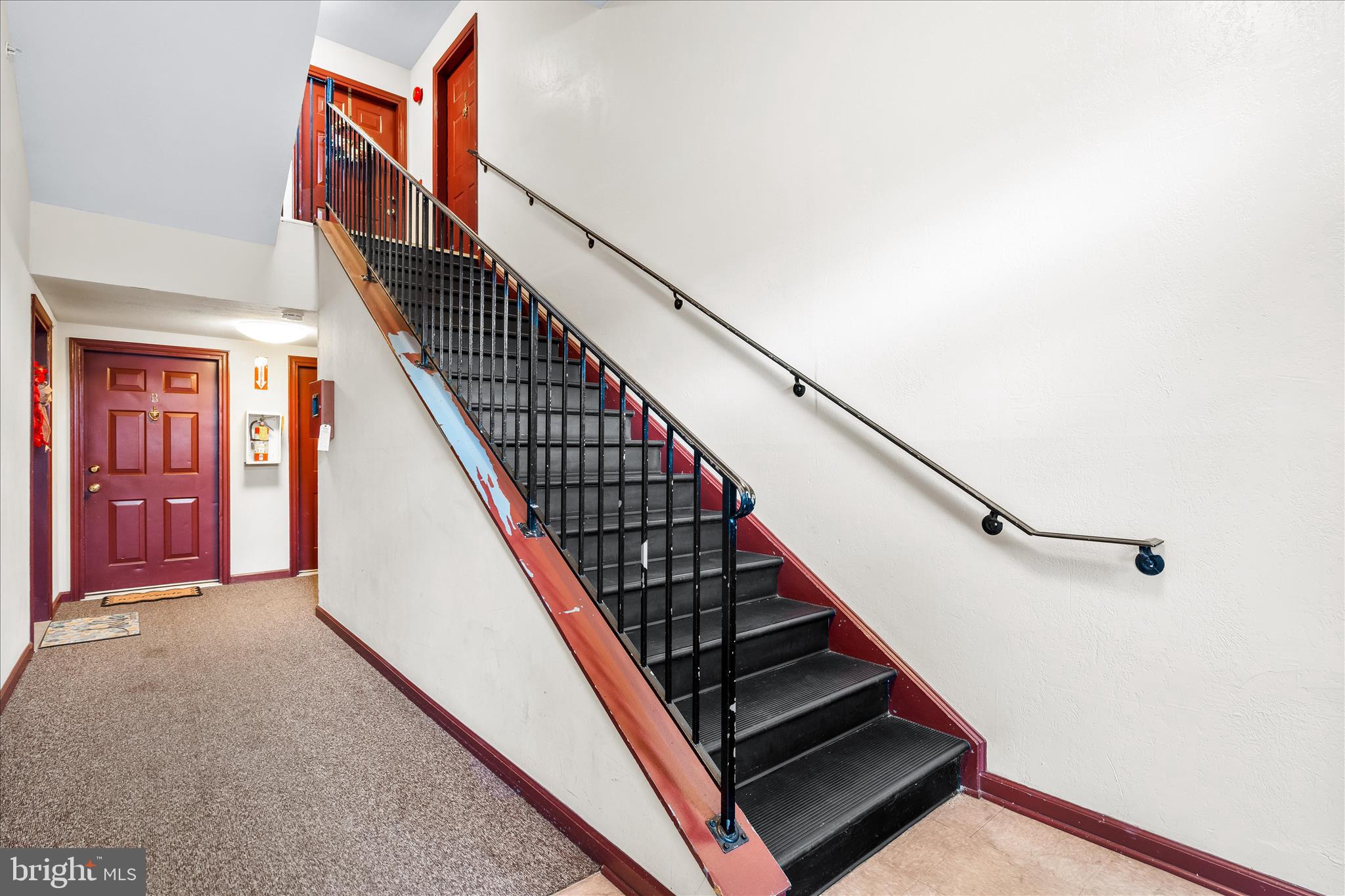 STUART MECHANIC - Residential Lease