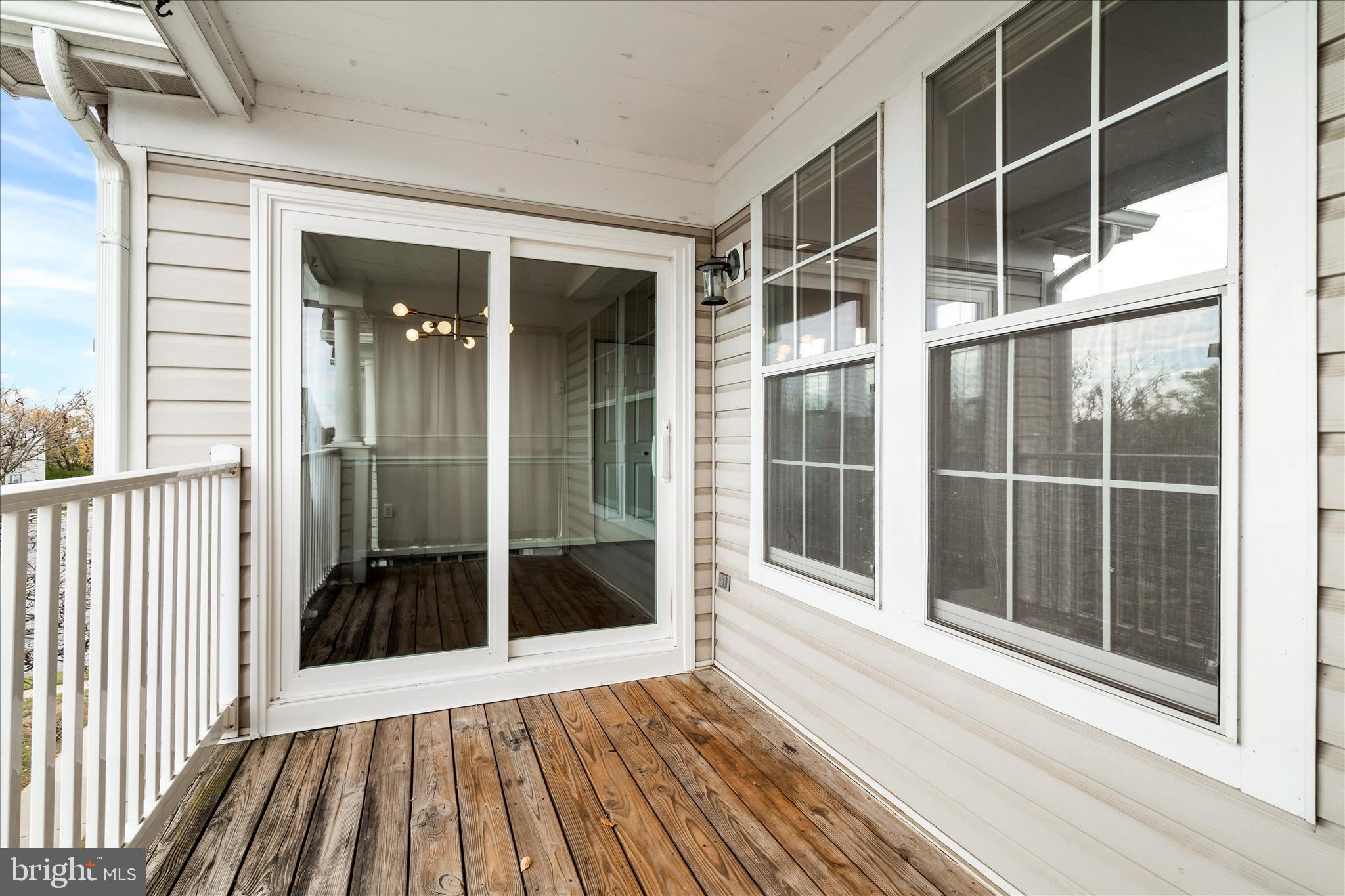 STUART MECHANIC - Residential Lease