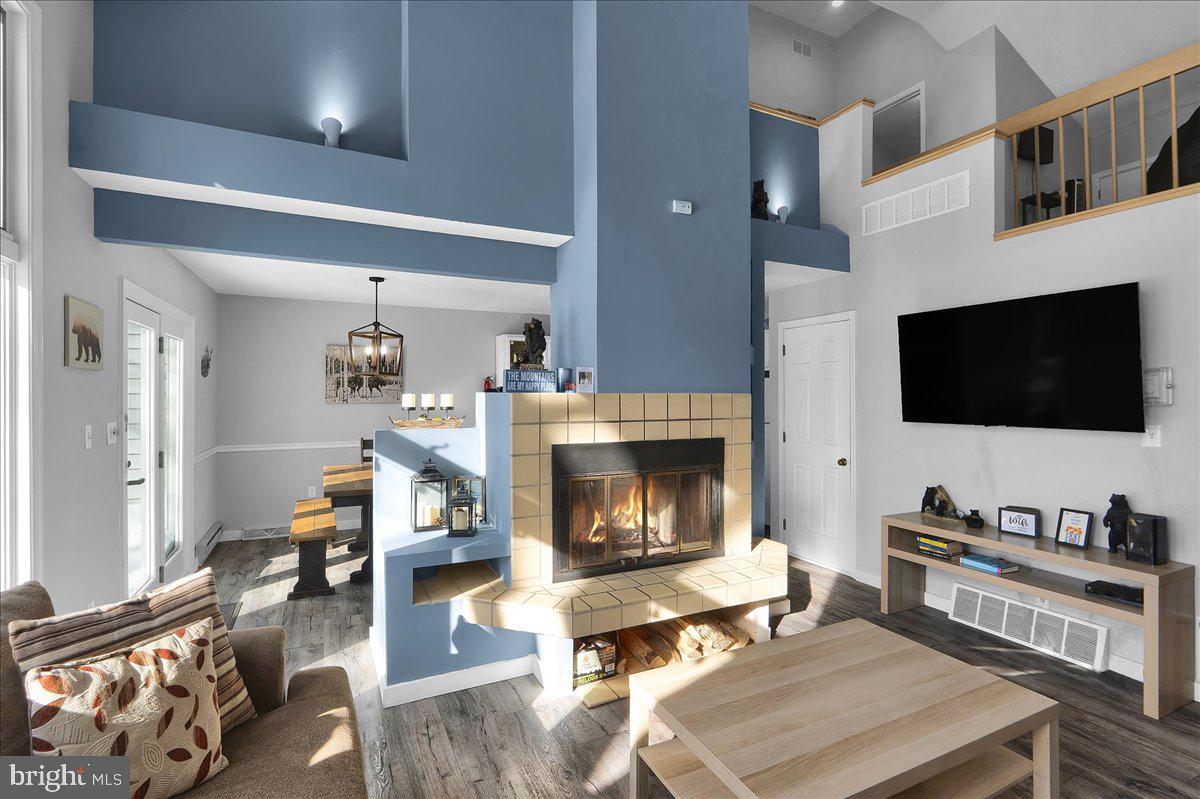 102 LAURELWOODS DRIVE
