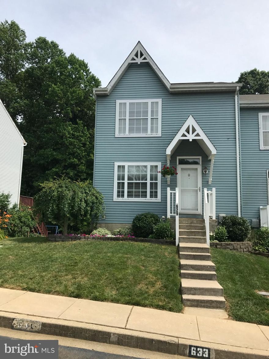 Beautiful 2 bedroom, 2.5 bath end unit at the end of a quiet court. Renovated kitchen with quartz counters. Oversized deck backs to trees. Huge open basement with full bath. Vaulted ceiling in master bedroom. Large bedrooms and large bath with soaking tub on the upper level. Great location - convenient to shopping and I-95. HVAC and water heater 2 years new. Don't miss out on this beautiful home!