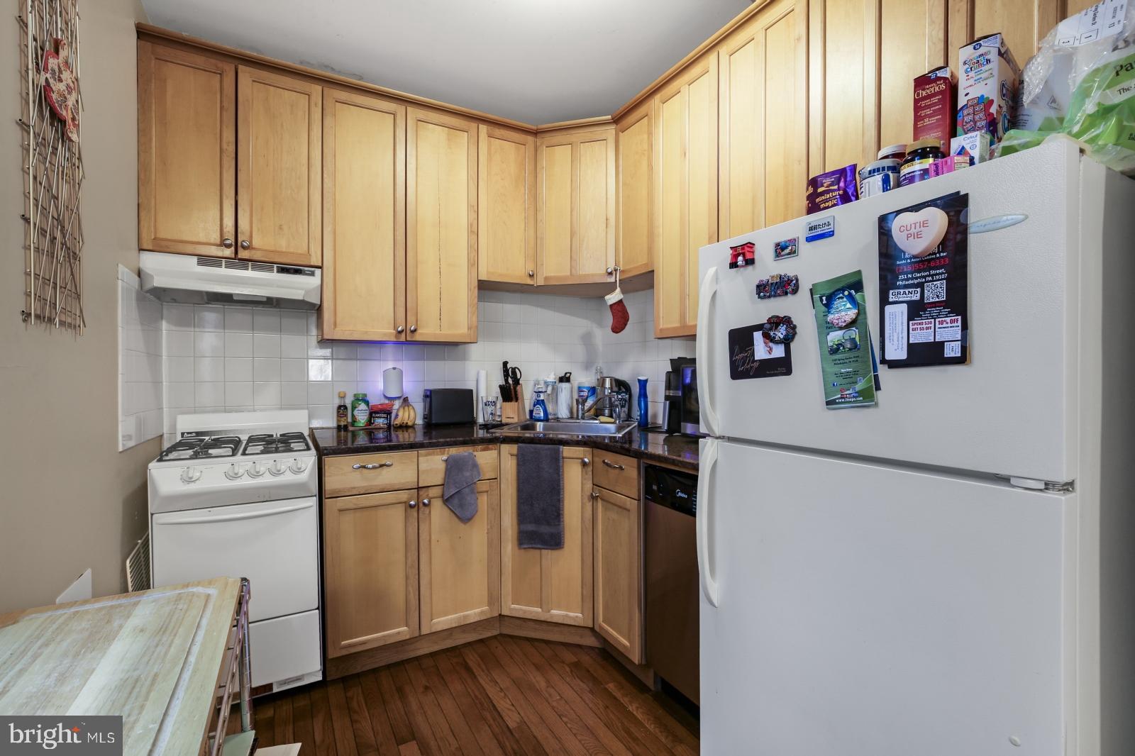 SPRING GARDEN - Residential Lease