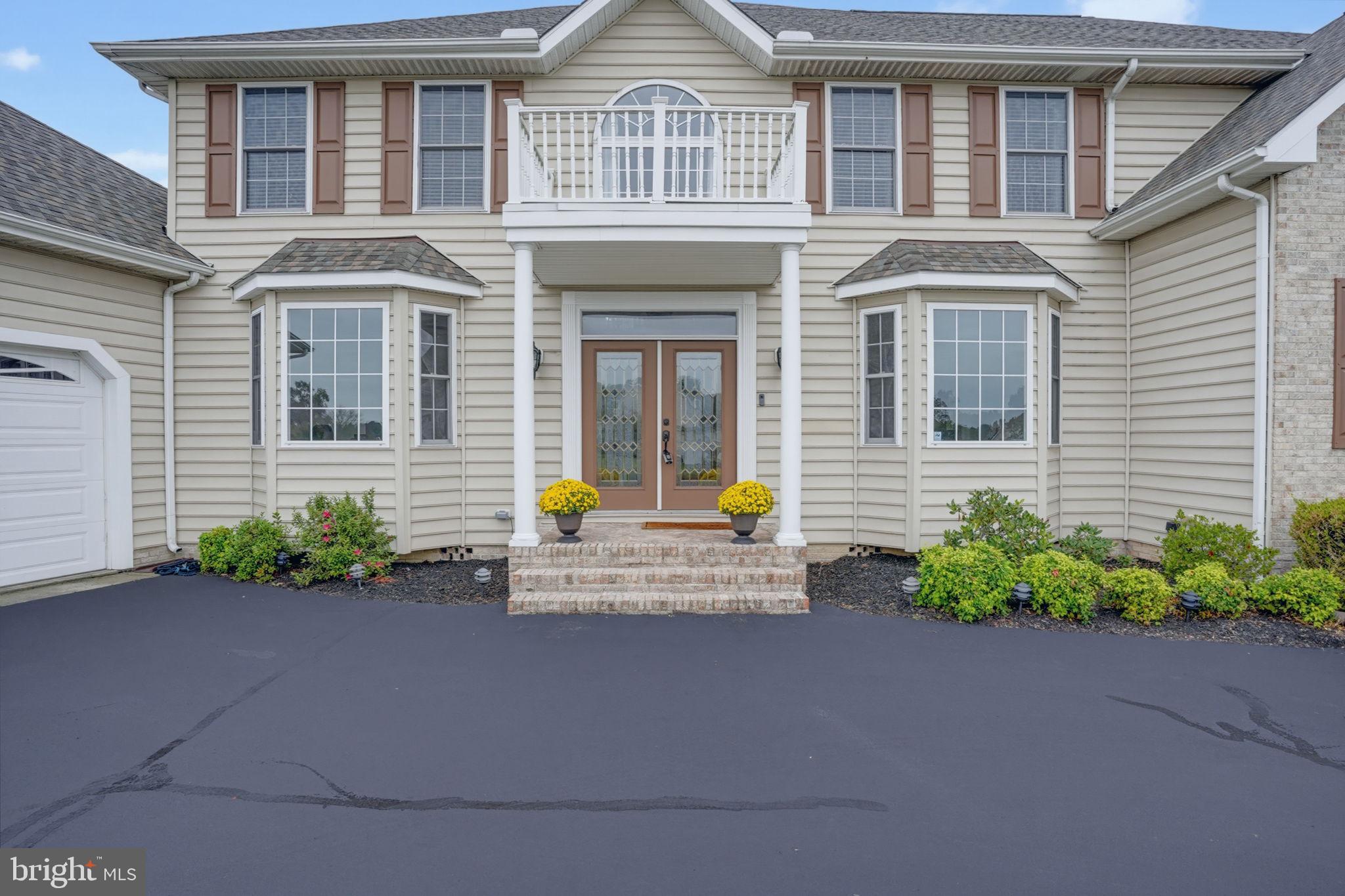 1138 RAVEN CIRCLE