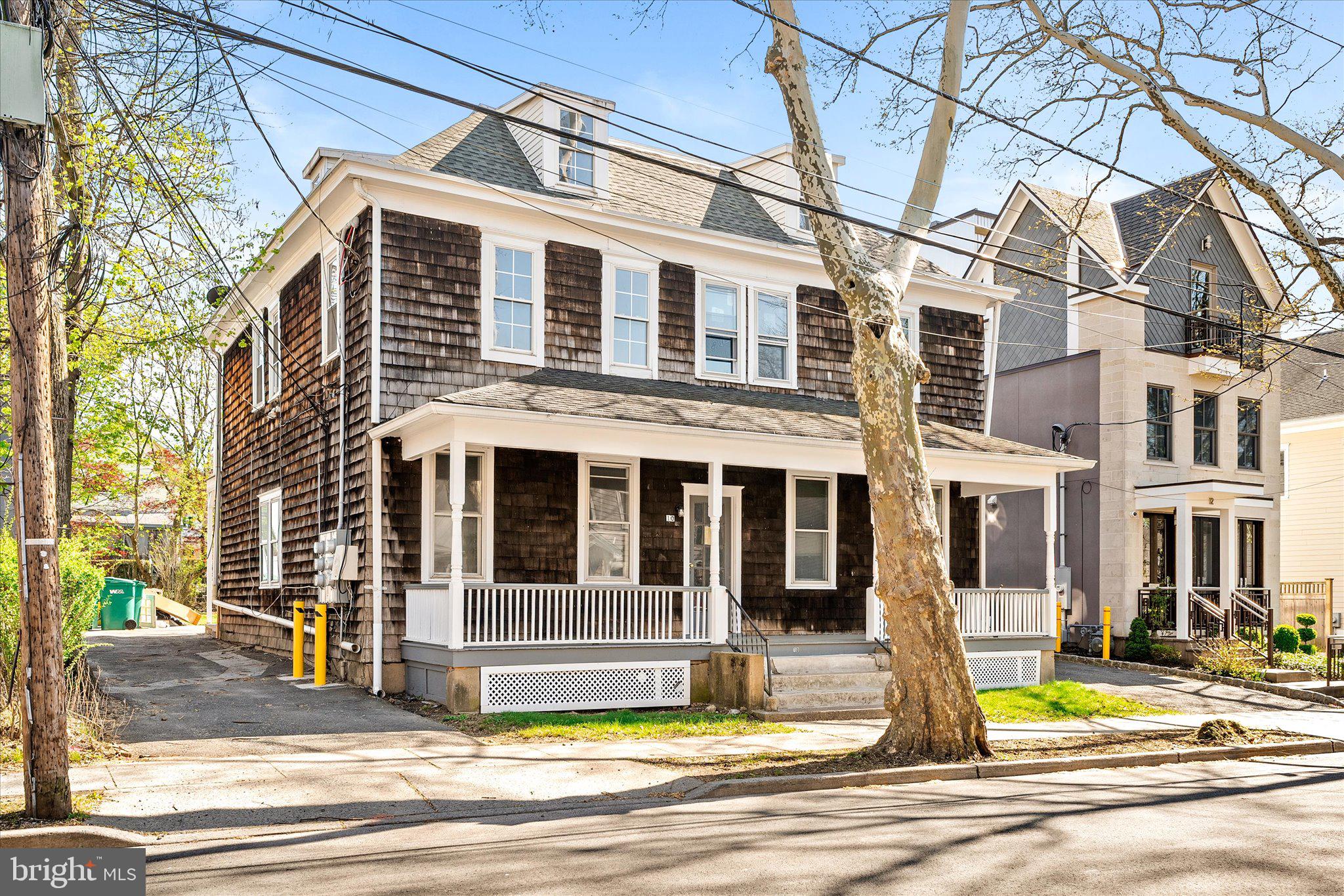 10 LYTLE STREET 3