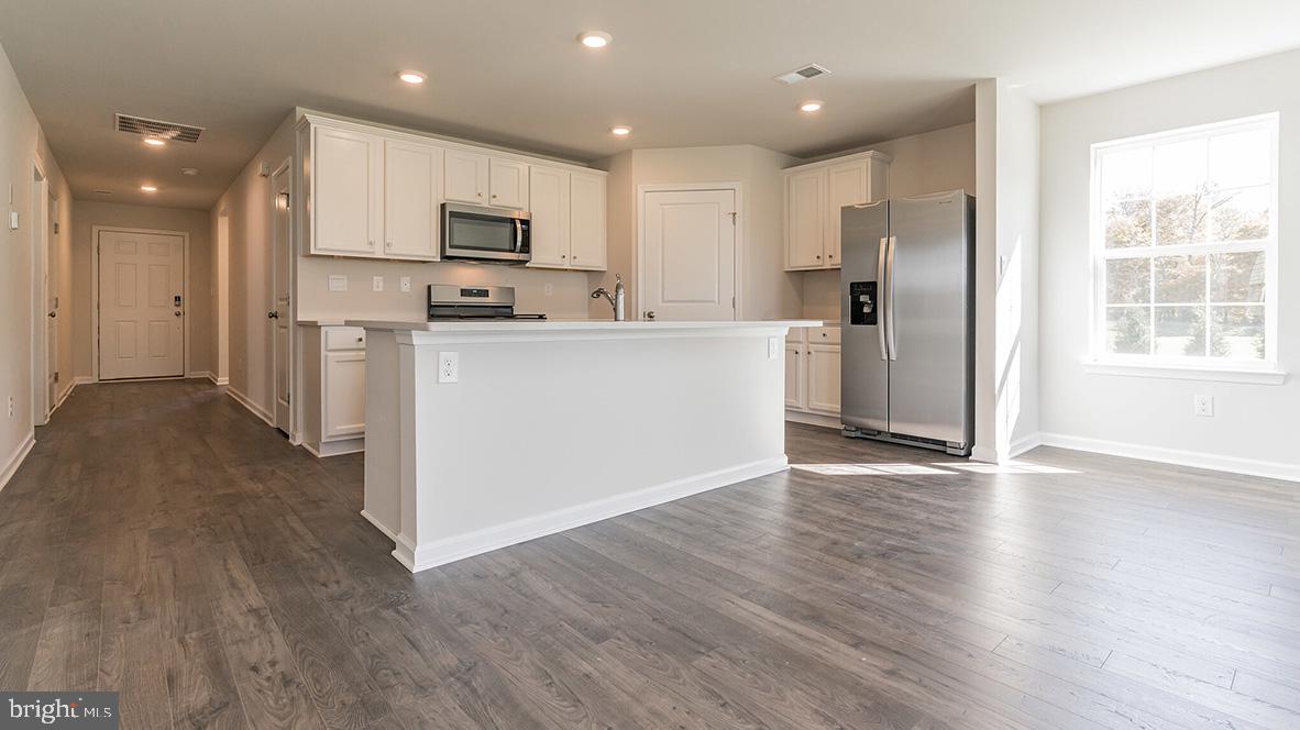 STRAWBERRY FIELDS - Residential