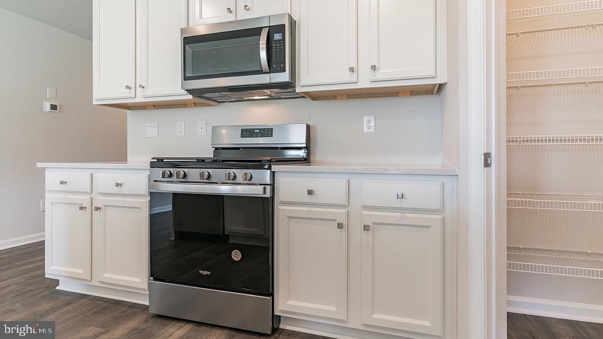 STRAWBERRY FIELDS - Residential