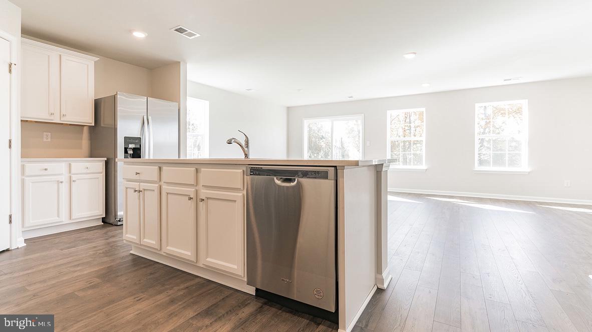 STRAWBERRY FIELDS - Residential