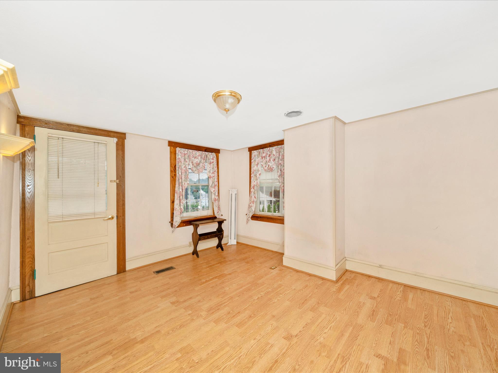 MIDDLETOWN - Residential