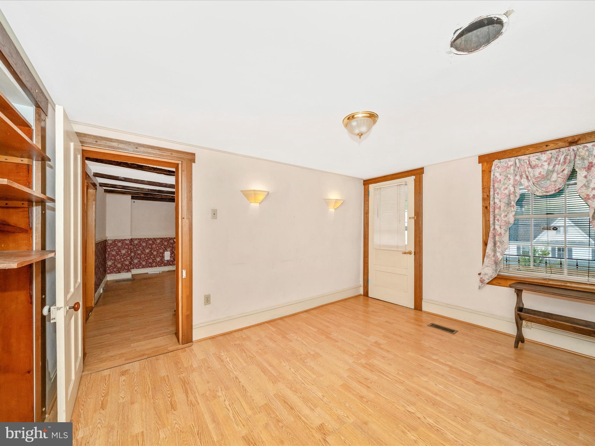 MIDDLETOWN - Residential