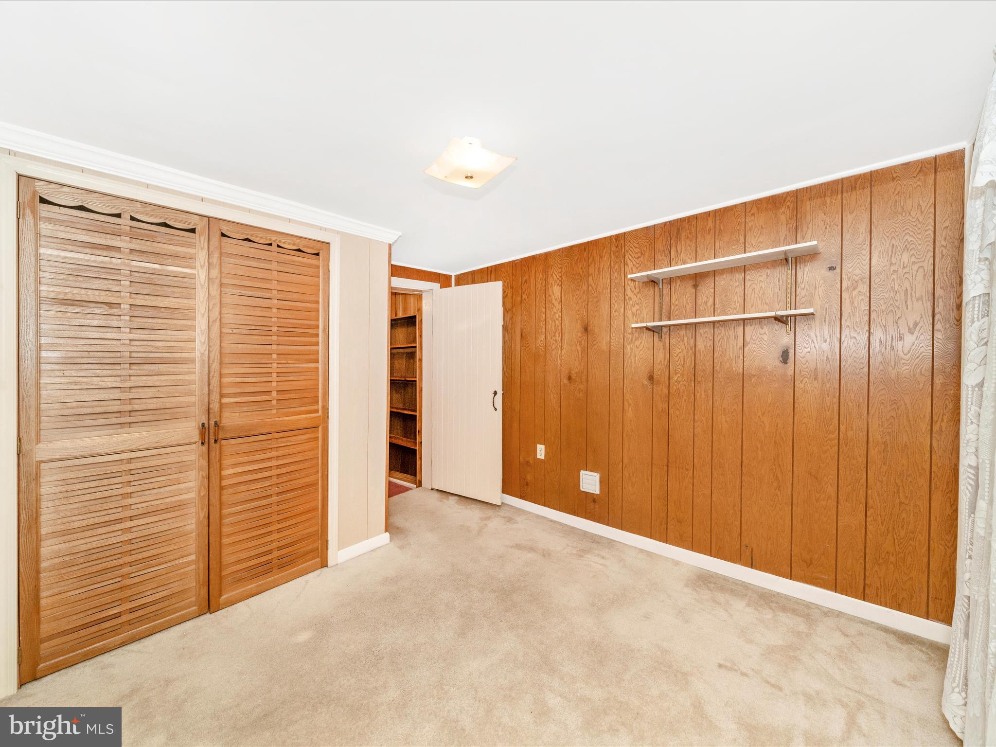 MIDDLETOWN - Residential